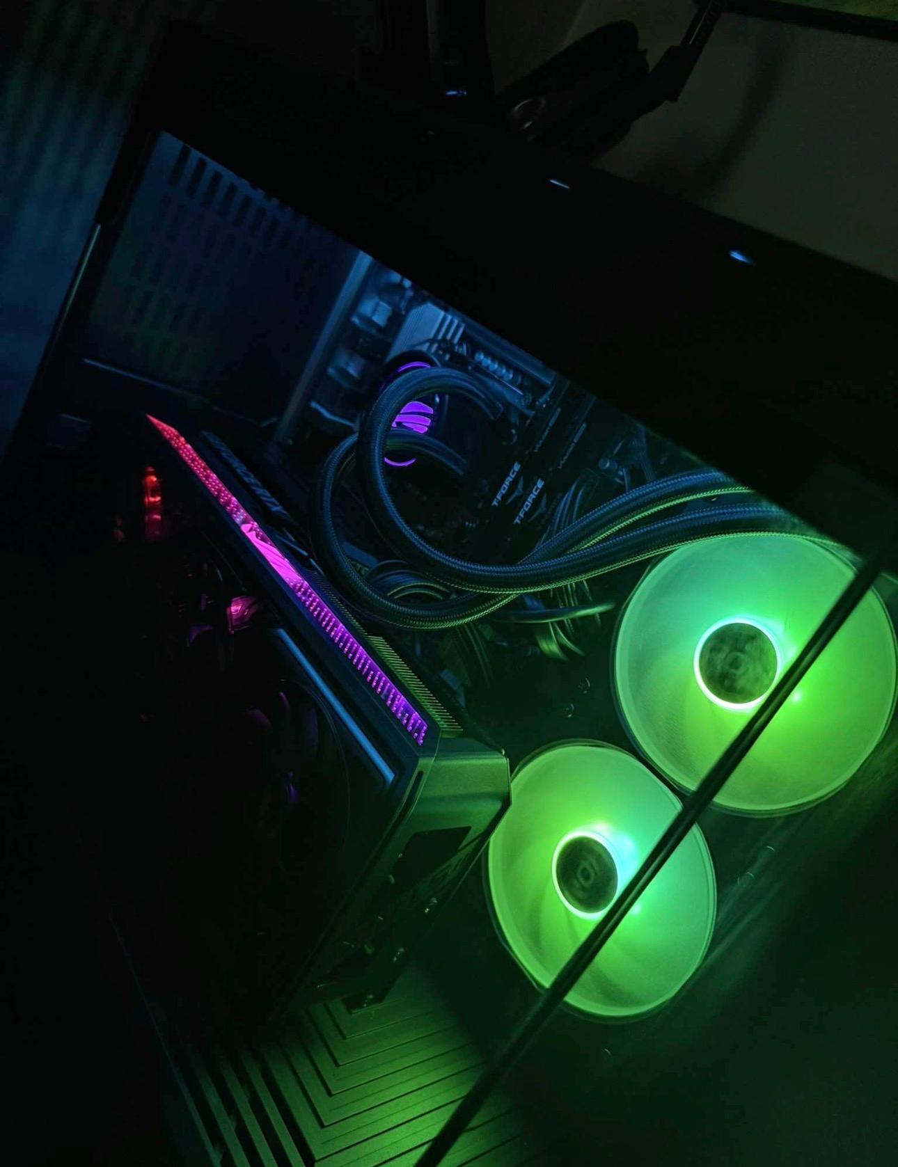 GeForce RTX 5070 Ti ROG Strix Gaming PC - Core Ultra 7 265KF, 32GB DDR5 RAM, 2TB NVMe SSD