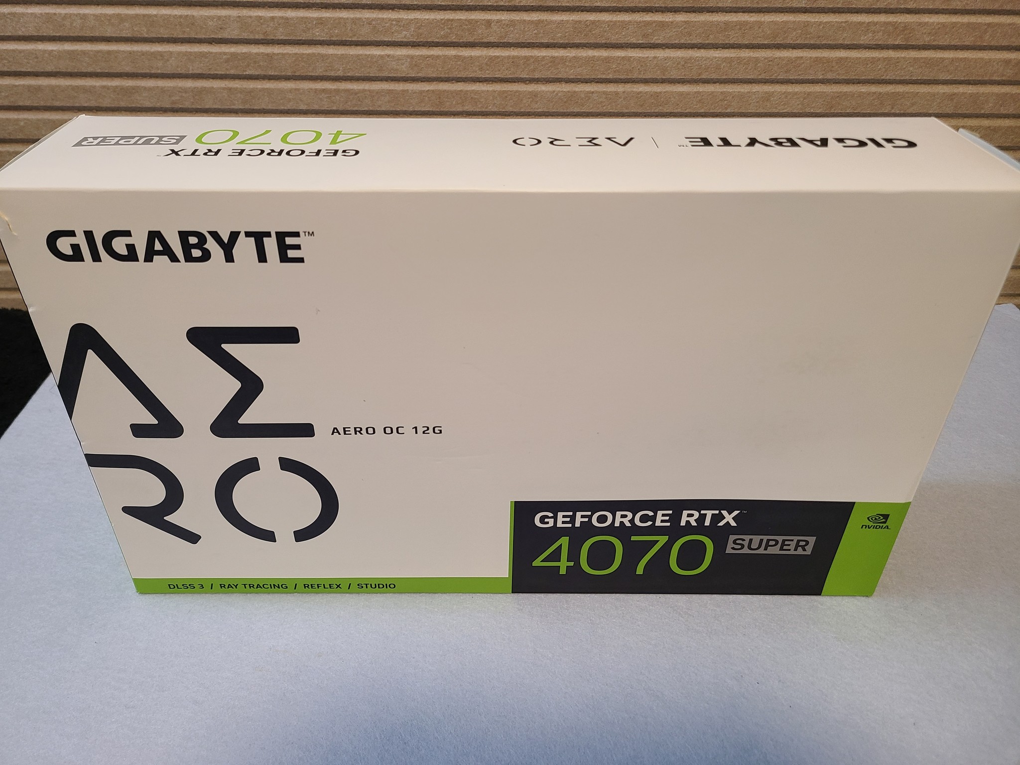 GIGABYTE AERO OC GeForce RTX 4070 SUPER (White)