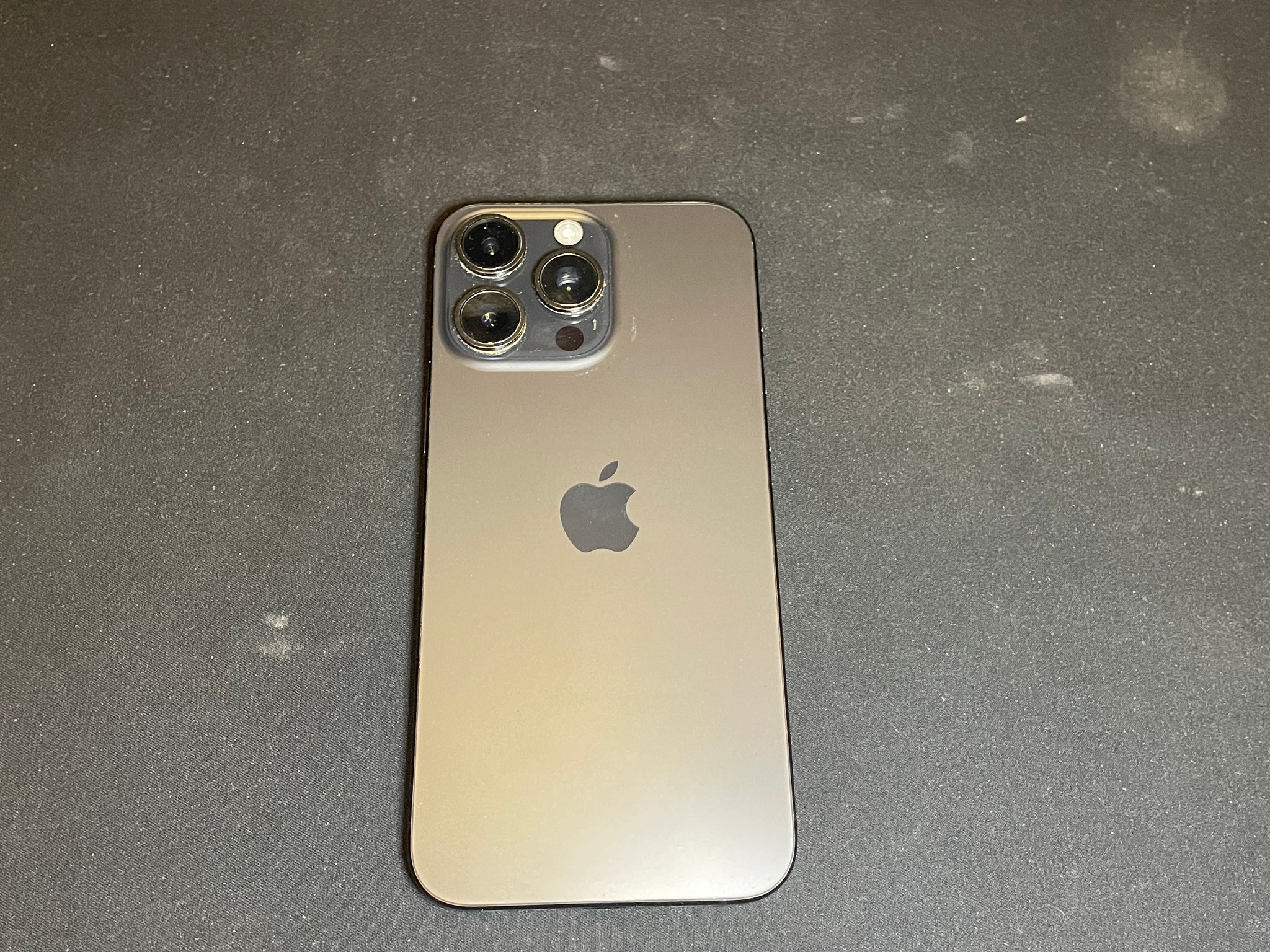 Iphone 15 Pro Max 256gb With Tempered Glass And Protective Case