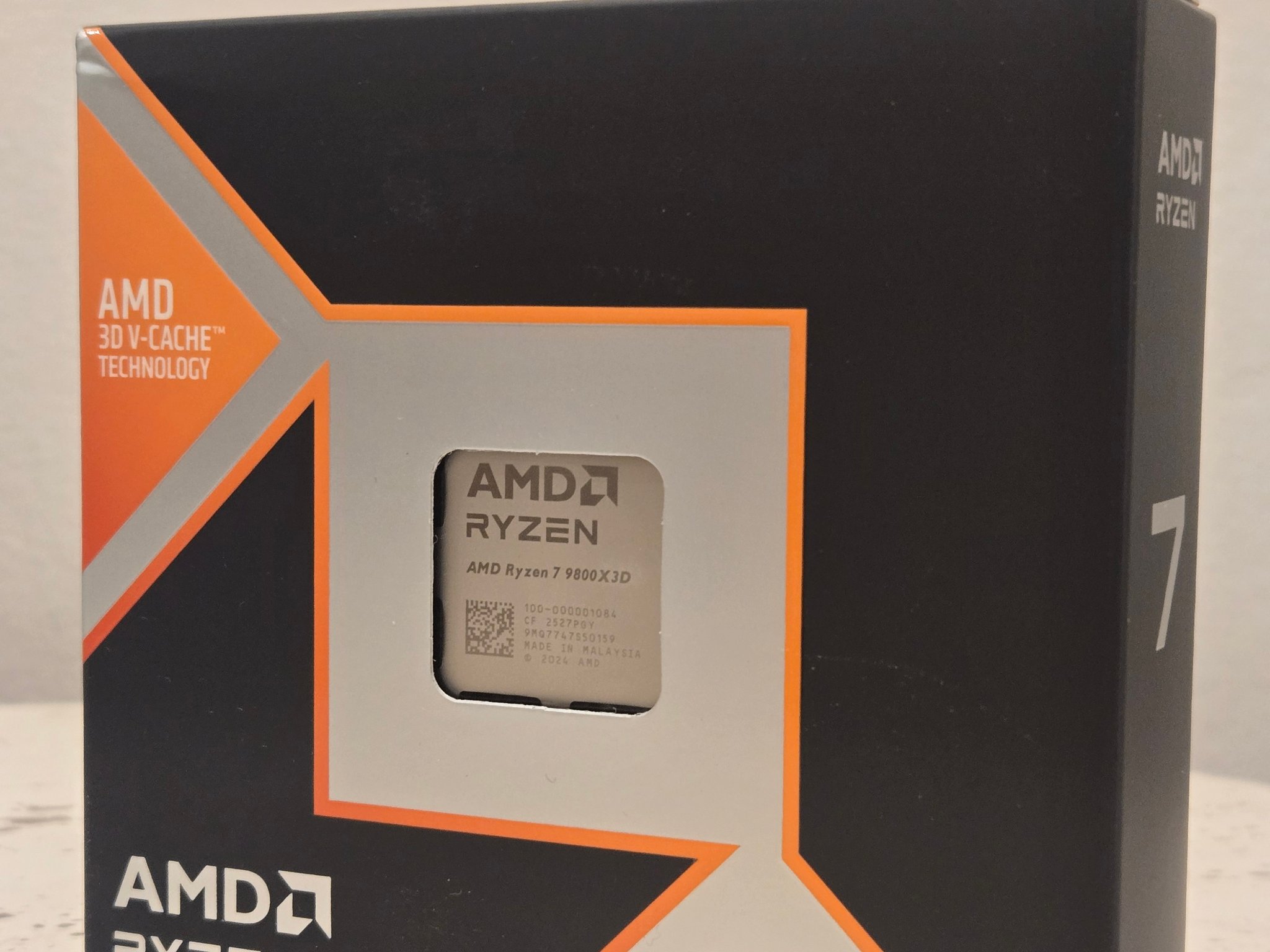 AMD Ryzen 7 9800X3D