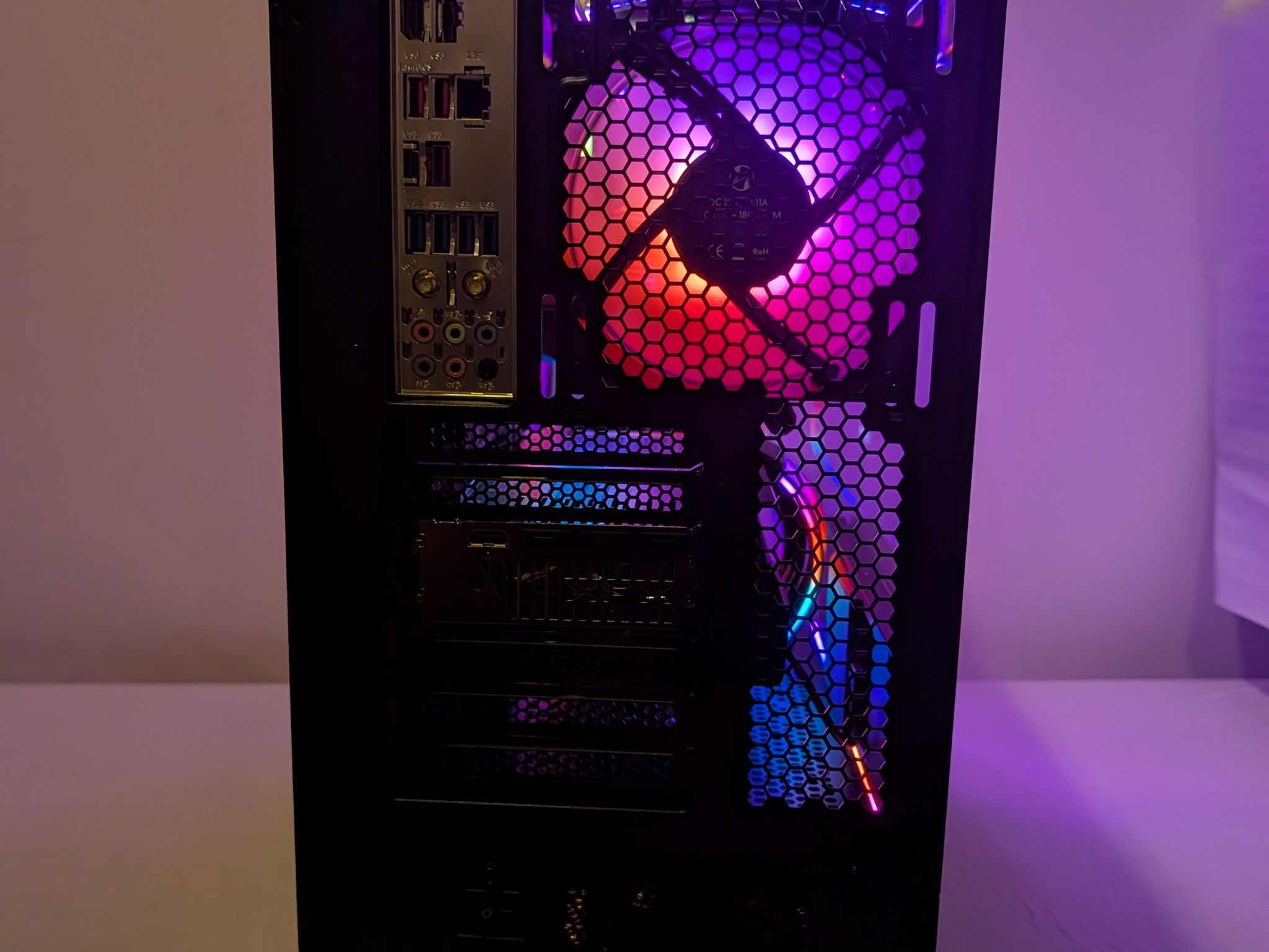 1440p And 4k Gaming PC - Ryzen 7 7800X3D | 9070 XT 16GB | 32GB DDR5 | 2TB NVMe