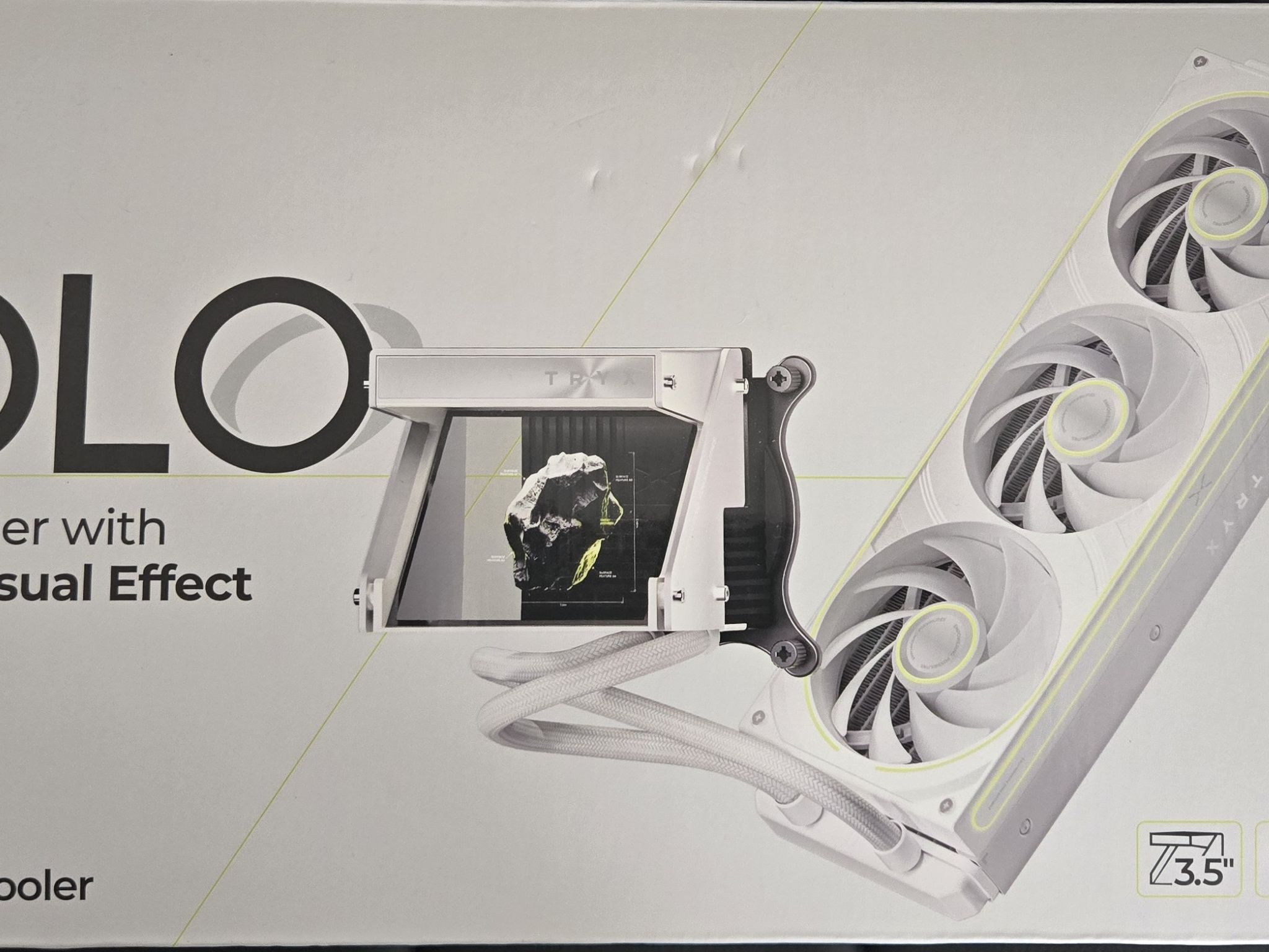 TRYX Holo 360mm AIO White Holographic Visual GIPHY Built-in Asetek 280w TDP