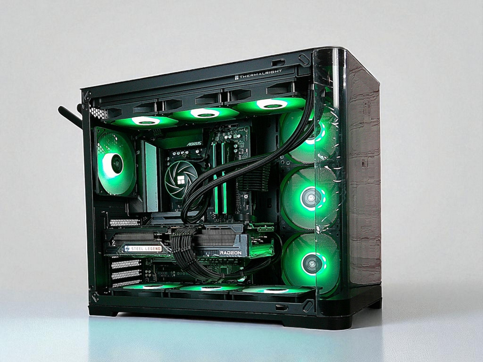RX 9070 XT Ryzen 7 7700X 32GB DDR5 2TB M.2 Win 11 Pro Gaming PC