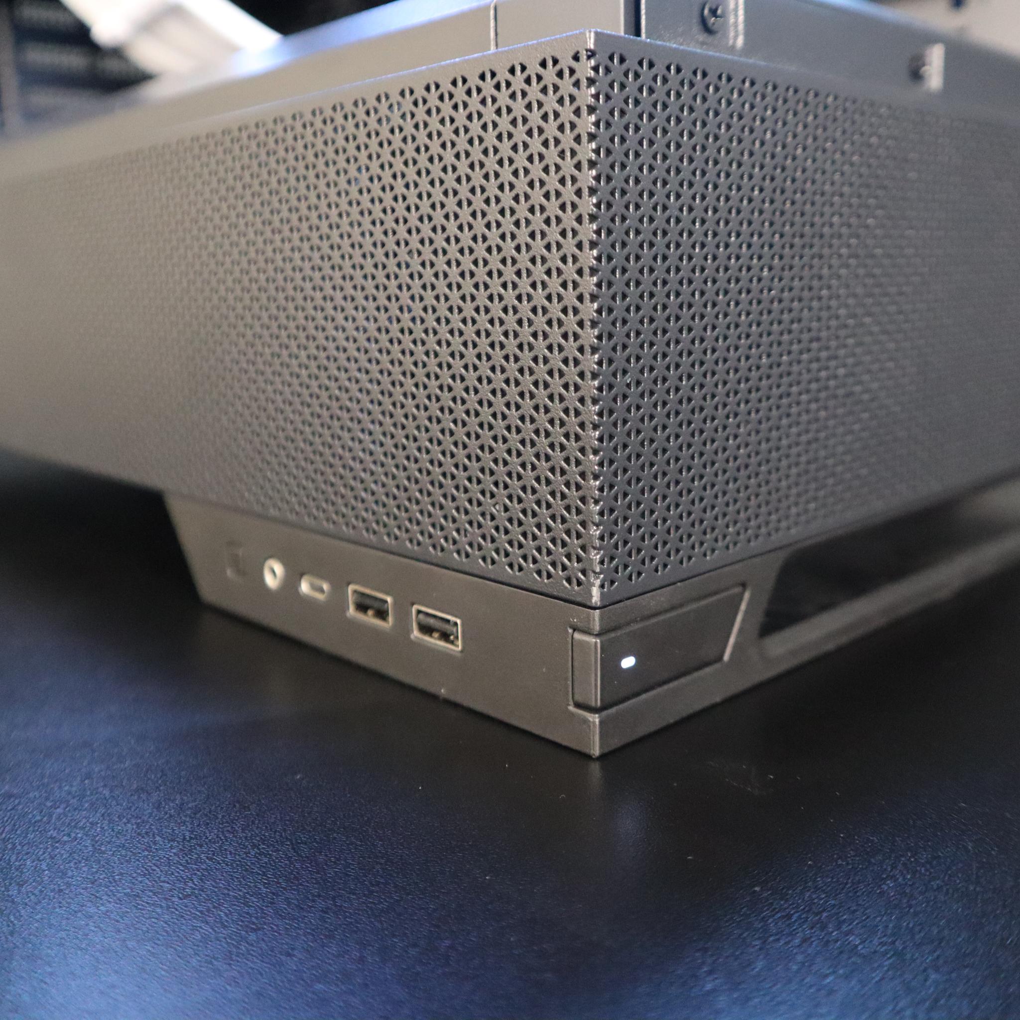 Radeon RX 9070 XT Custom Gaming PC - Ryzen 7 9800X3D, 32GB RAM