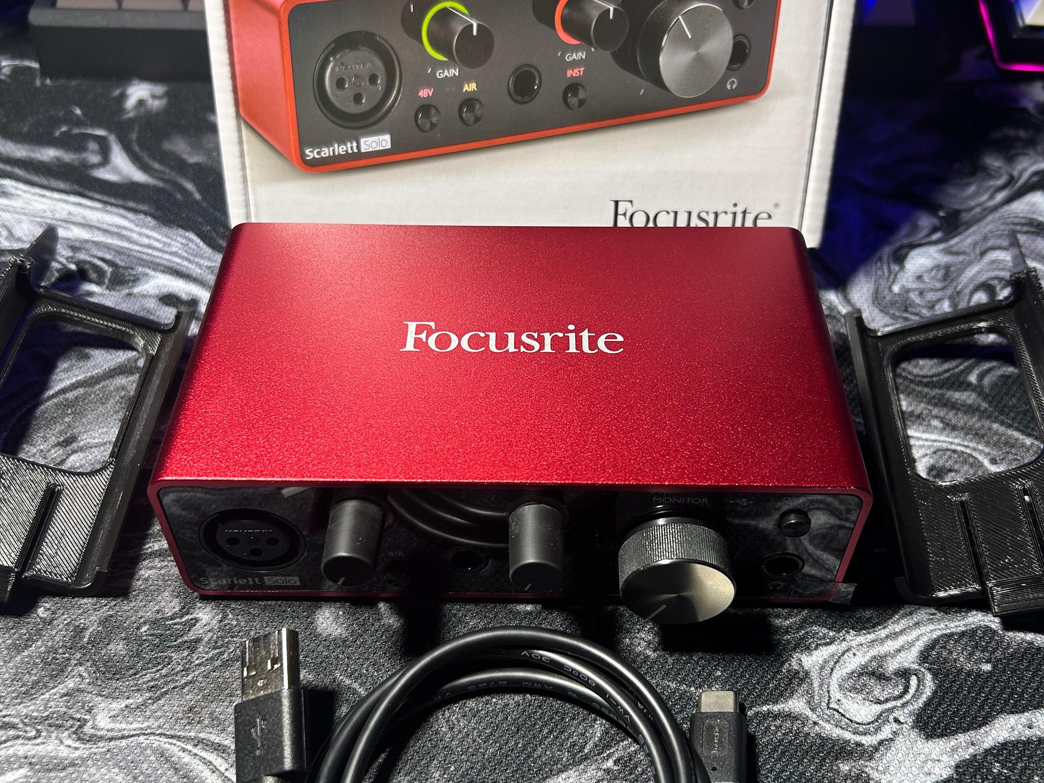 Focusrite Scarlett Solo 3rd Gen Usb-C Audio Interface w/ Mount - OPEN BOX ($115 VALUE)