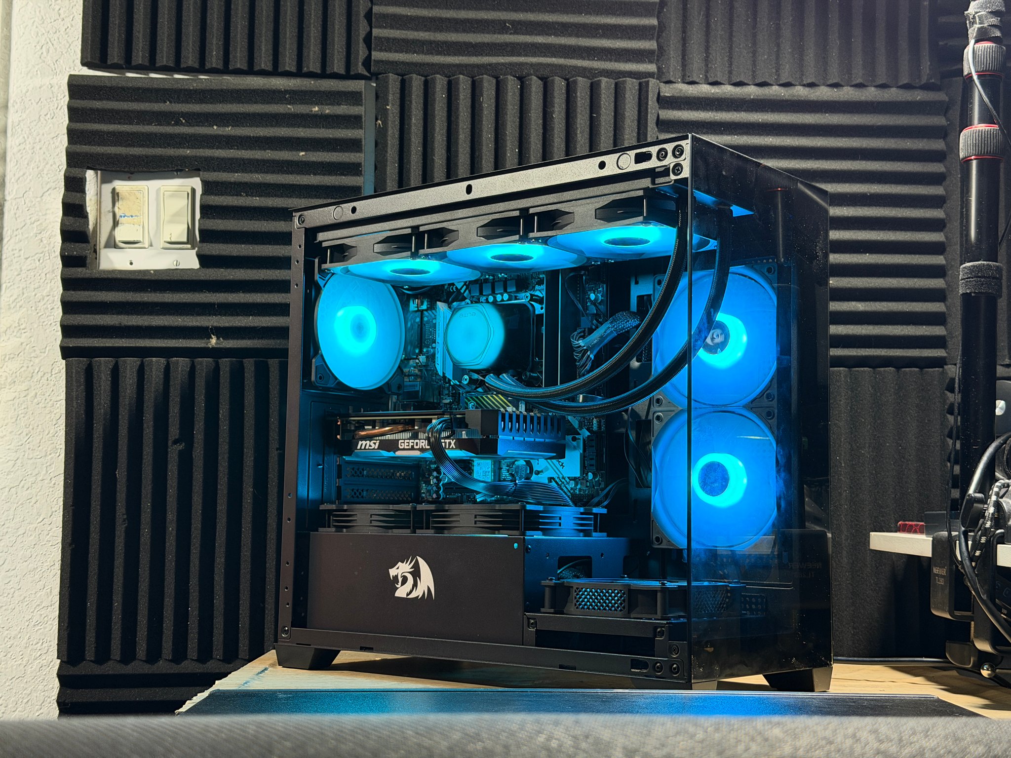 i7 9700F | GTX 1660 Super | 16GB DDR4 | 500GB NvMe