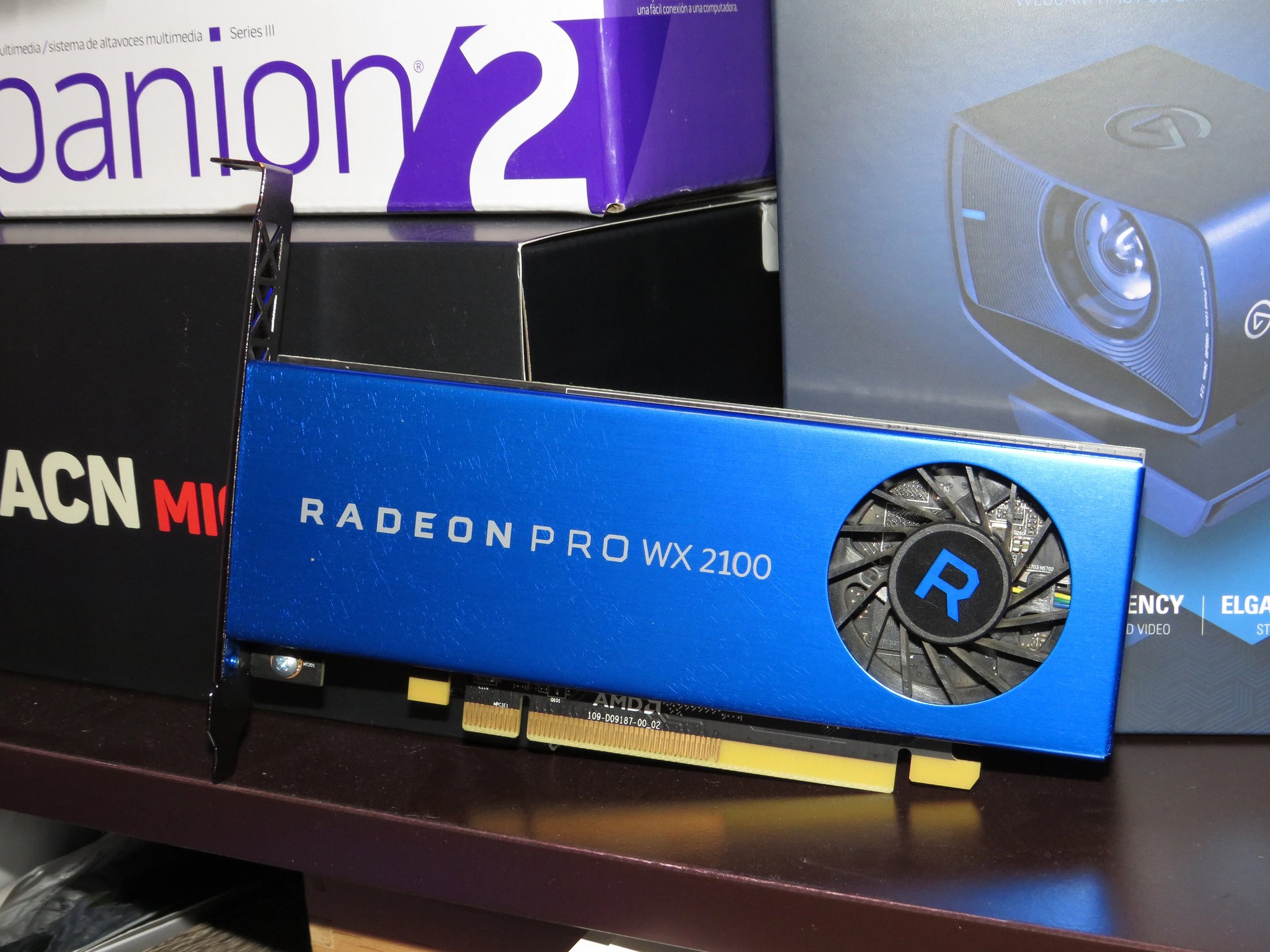 Radeon PRO WX 2100 workstation GPU