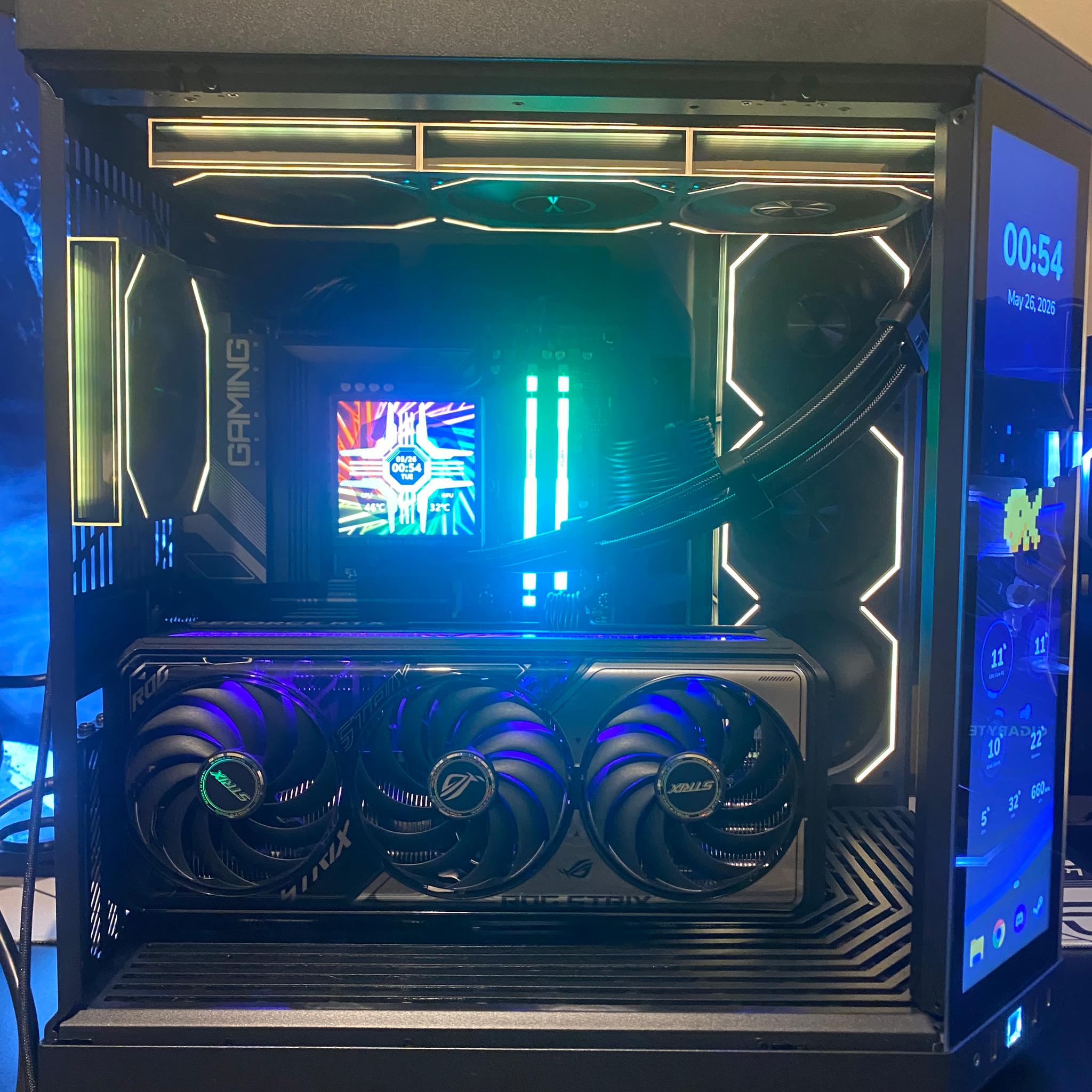 HYTE Y70 TOUCH | RYZEN 7 7800X3D | ROG RTX 5070 | 32GB DDR5 | 1TB