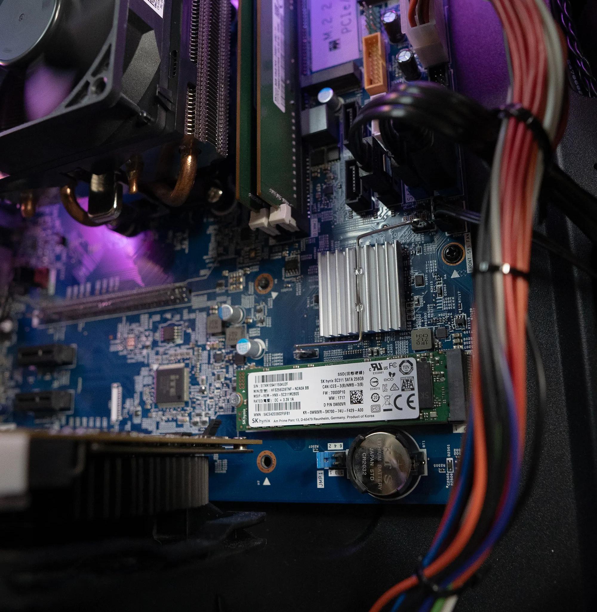 🎮👾 | EVGA GTX 1060 6GB | RYZEN 5 1600X | 16GB DDR4 RAM | 256GB M.2 SSD + 1.5TB HDD | Elite Borealis