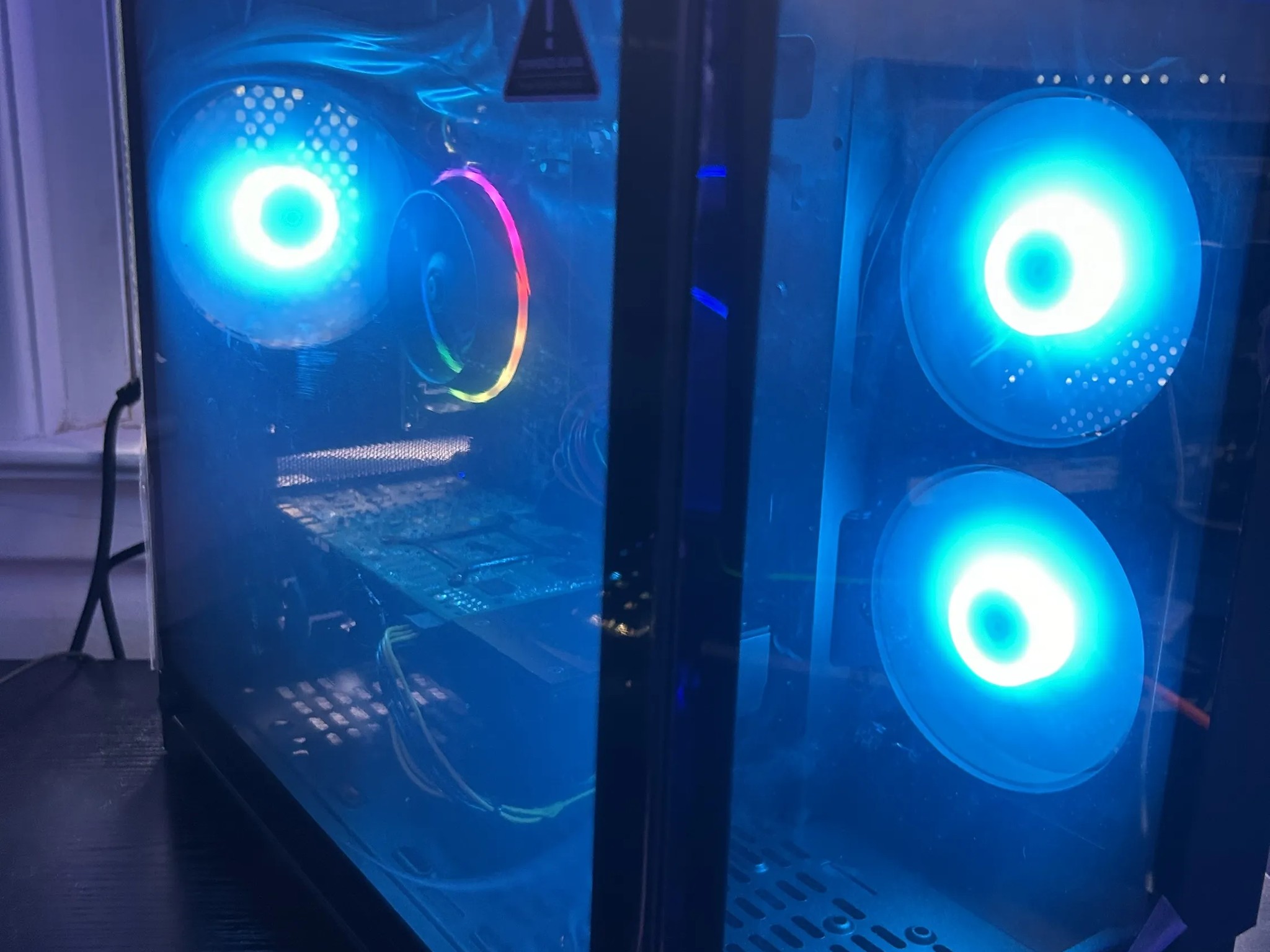 GAMING PC i7 8GB NVIDIA GTX 660 RGB Lighting RGB Fans