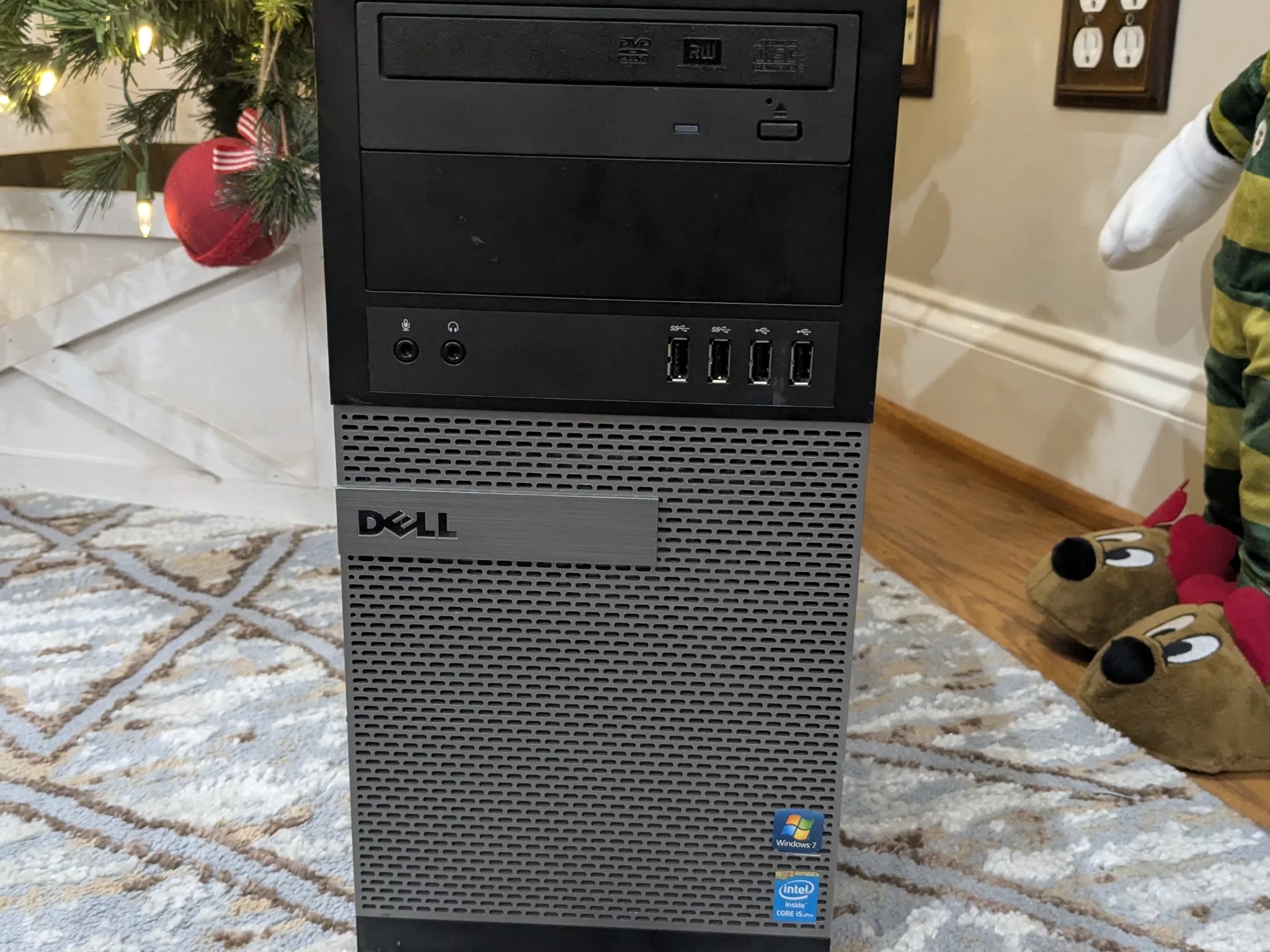 Budget Brick | 180 Day Warranty | i5-4570, AMD W5000 2GB, 16GB RAM, 240GB SSD, Win10