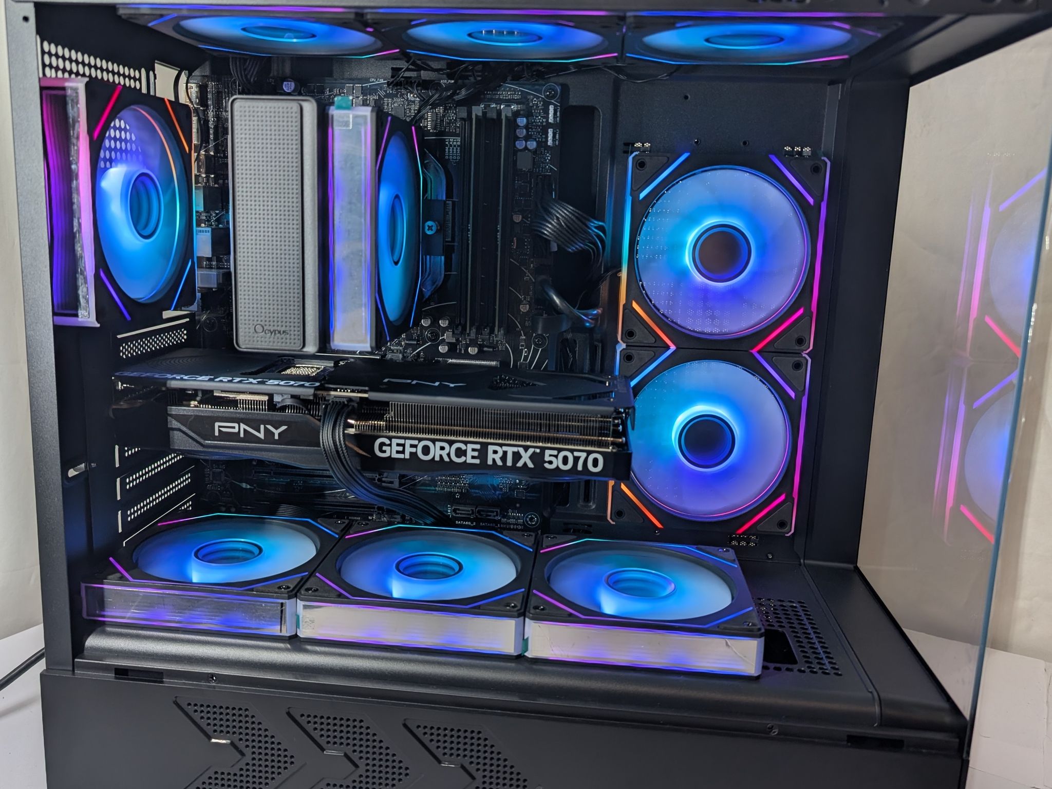 RTX 5070 | RYZEN 5 7500F | 16GB DDR5 | 650W PSU |