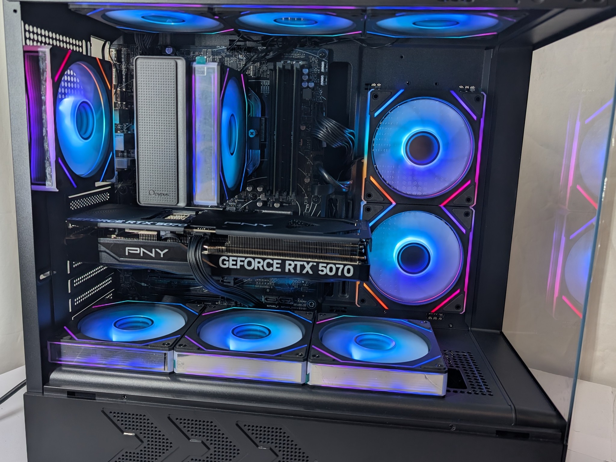 RTX 5070 | RYZEN 5 7500F | 16GB DDR5 | 650W PSU |
