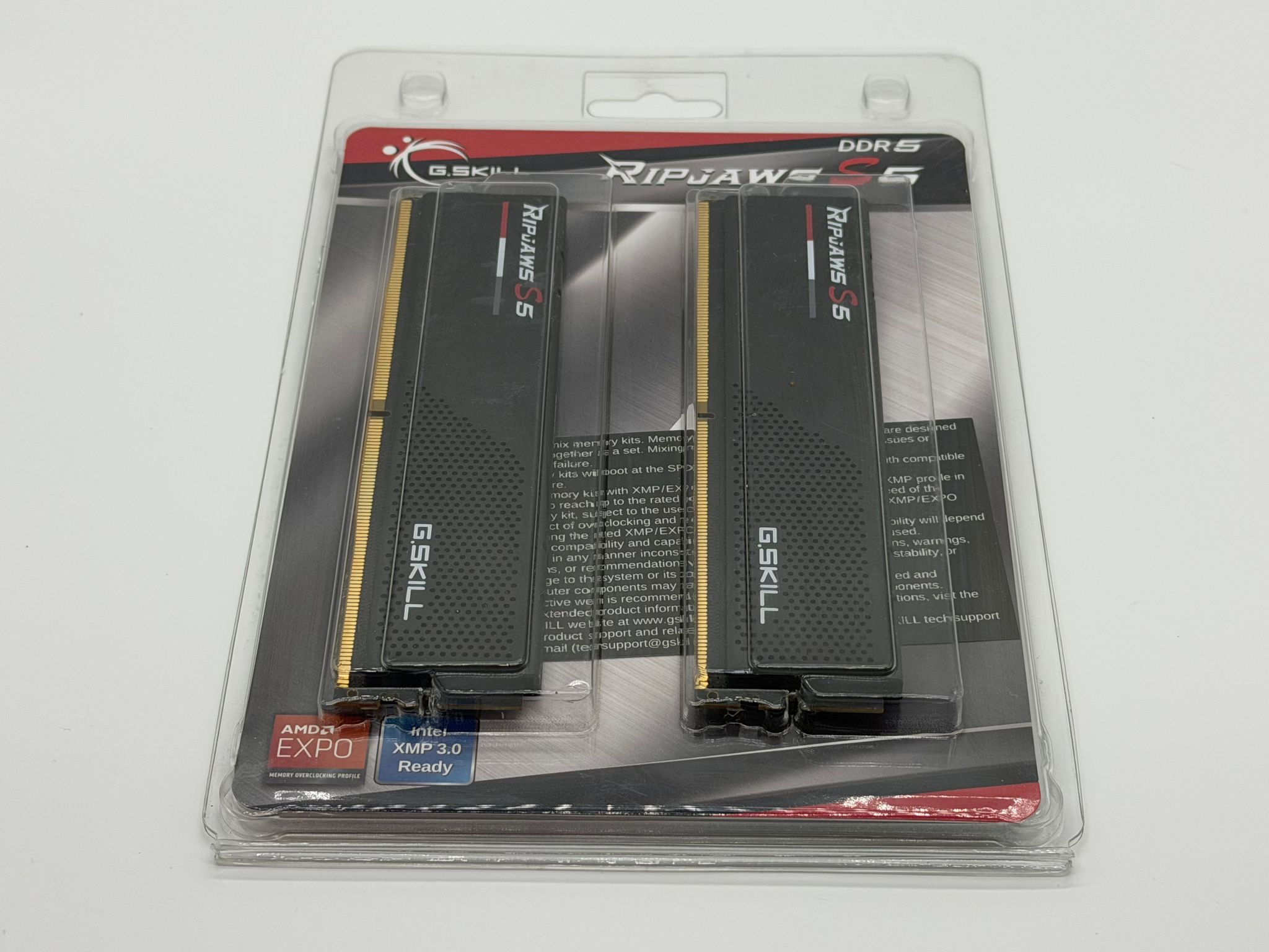 G. SKILL Ripjaws S5 32GB (2 x 16GB) Memory Kit (F5-6000J3636F16GX2-RS5K)