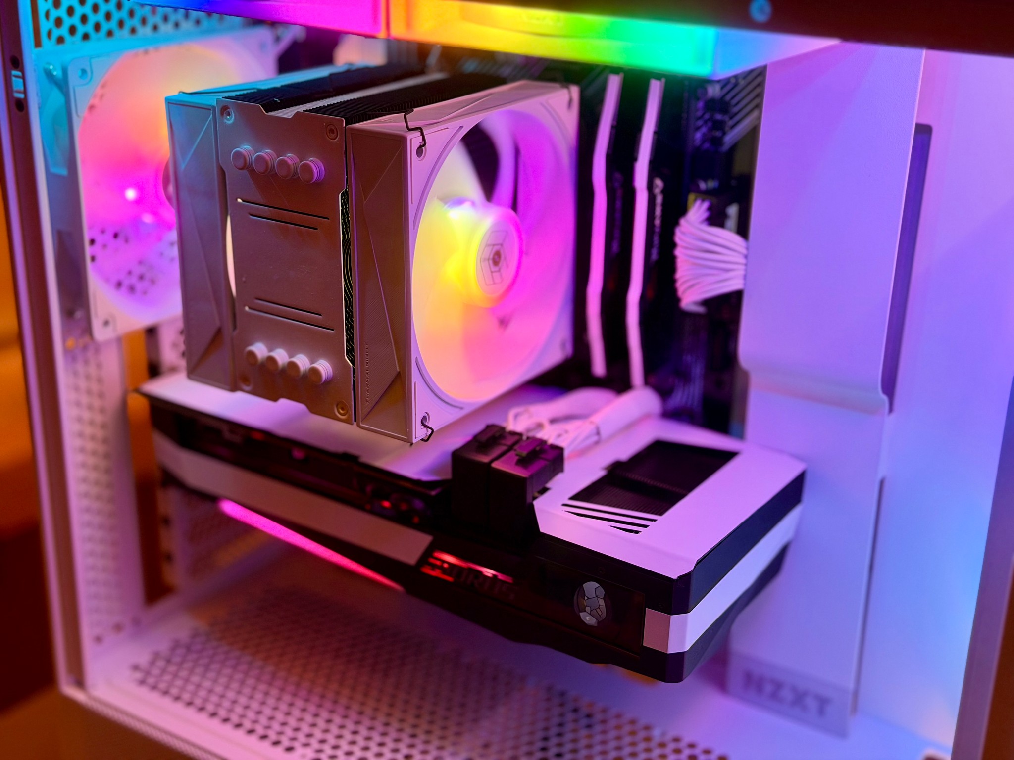 Gaming PC: Ryzen 5, RTX 3070, 1TB, 32GB, B550M, WiFi 6, NZXT H5 Flow RGB, White Build