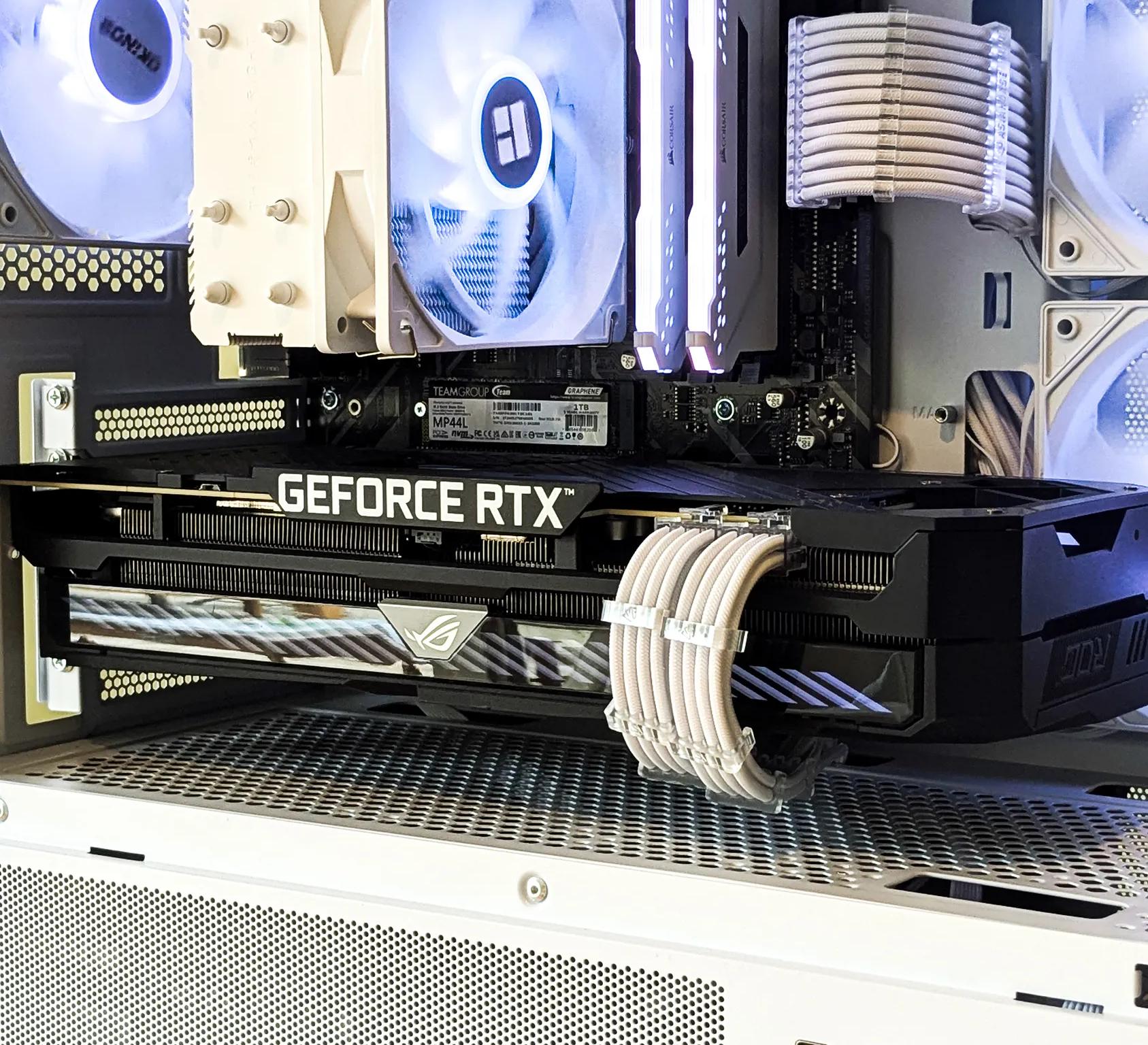 🤍 IceFang 🐉 || 🐲 RTX 3070 | AMD Ryzen 5 5600x | 16GB DDR4 RAM | 1TB NVME SSD