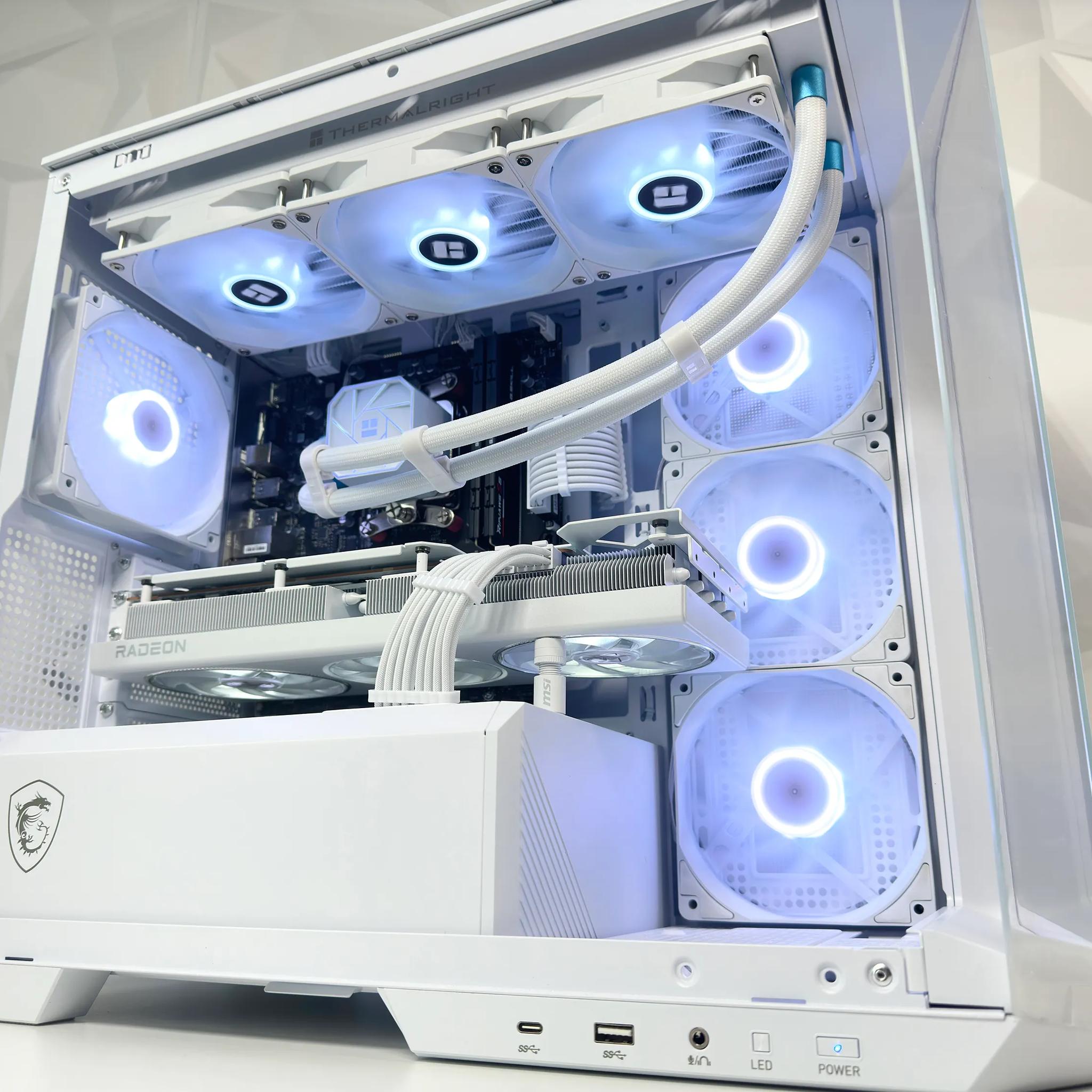 🌬️🧊🐧🥶Iceberg||💧Liquid Cooled Gaming PC❄️AMD RX 7800 XT 16GB❄️AMD Ryzen 5 7500F❄️32GB DDR5❄️ 1TB