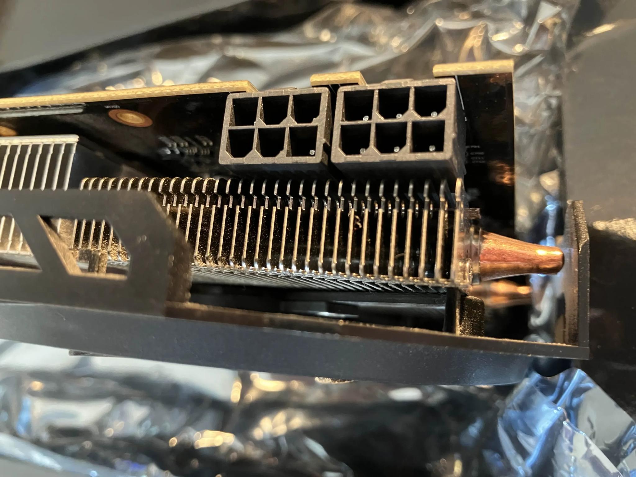 R9 285 - Gigabyte Windforce OC 2GB