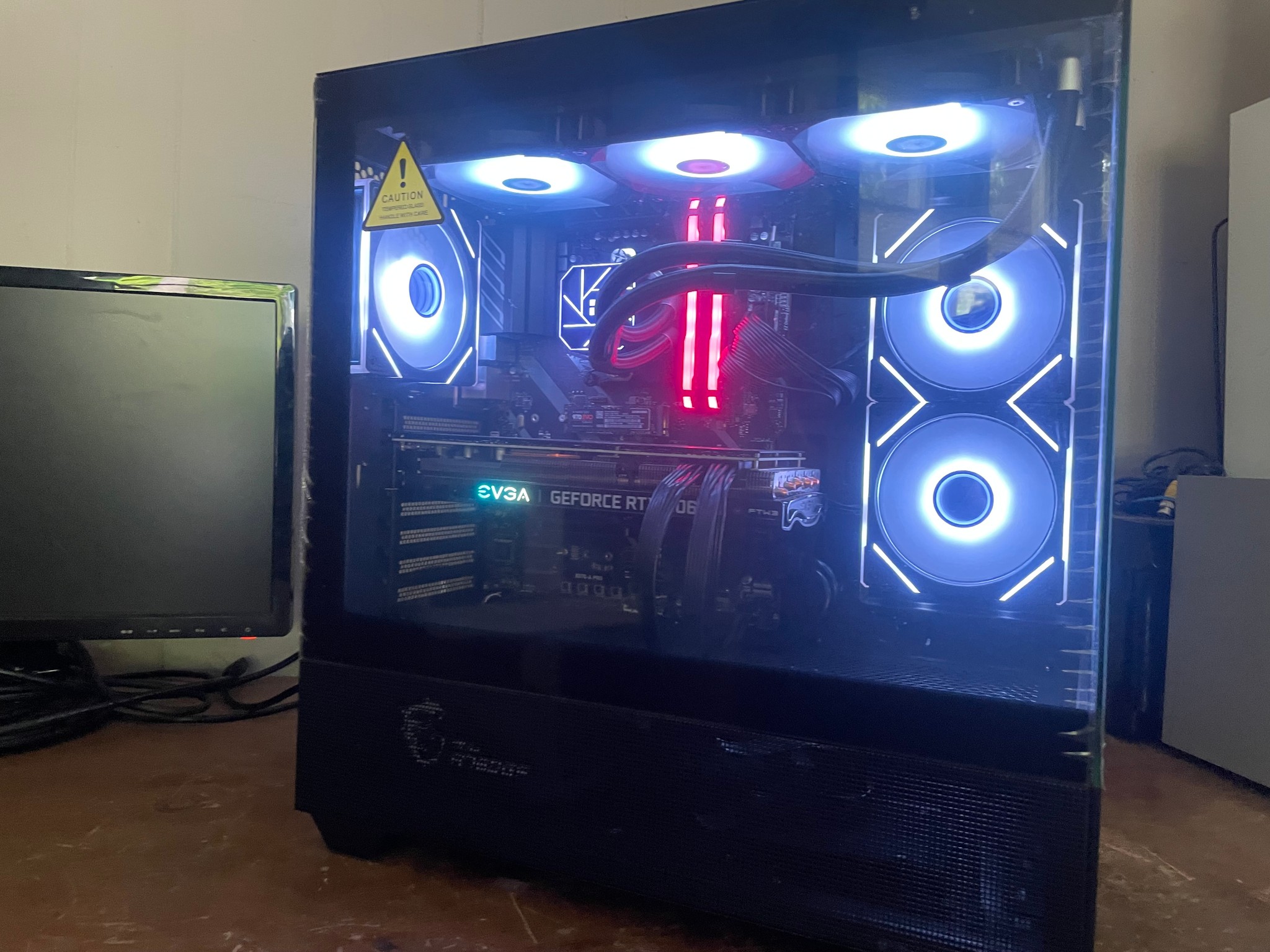 Ryzen 5 | 3060ti | 32GB Ram | WiFi + Ethernet