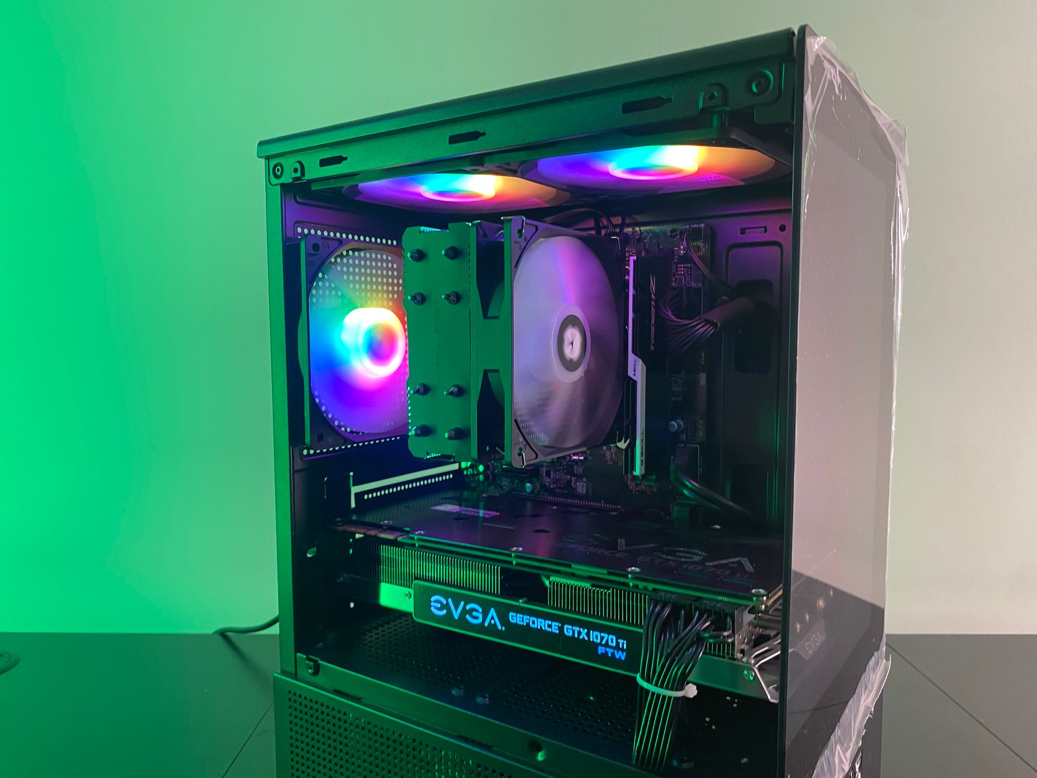 RGB Gaming PC | EVGA GTX 1070 Ti FTW 8GB | Intel Core i5-7500 | 16GB DDR4 RAM | 500GB SSD |