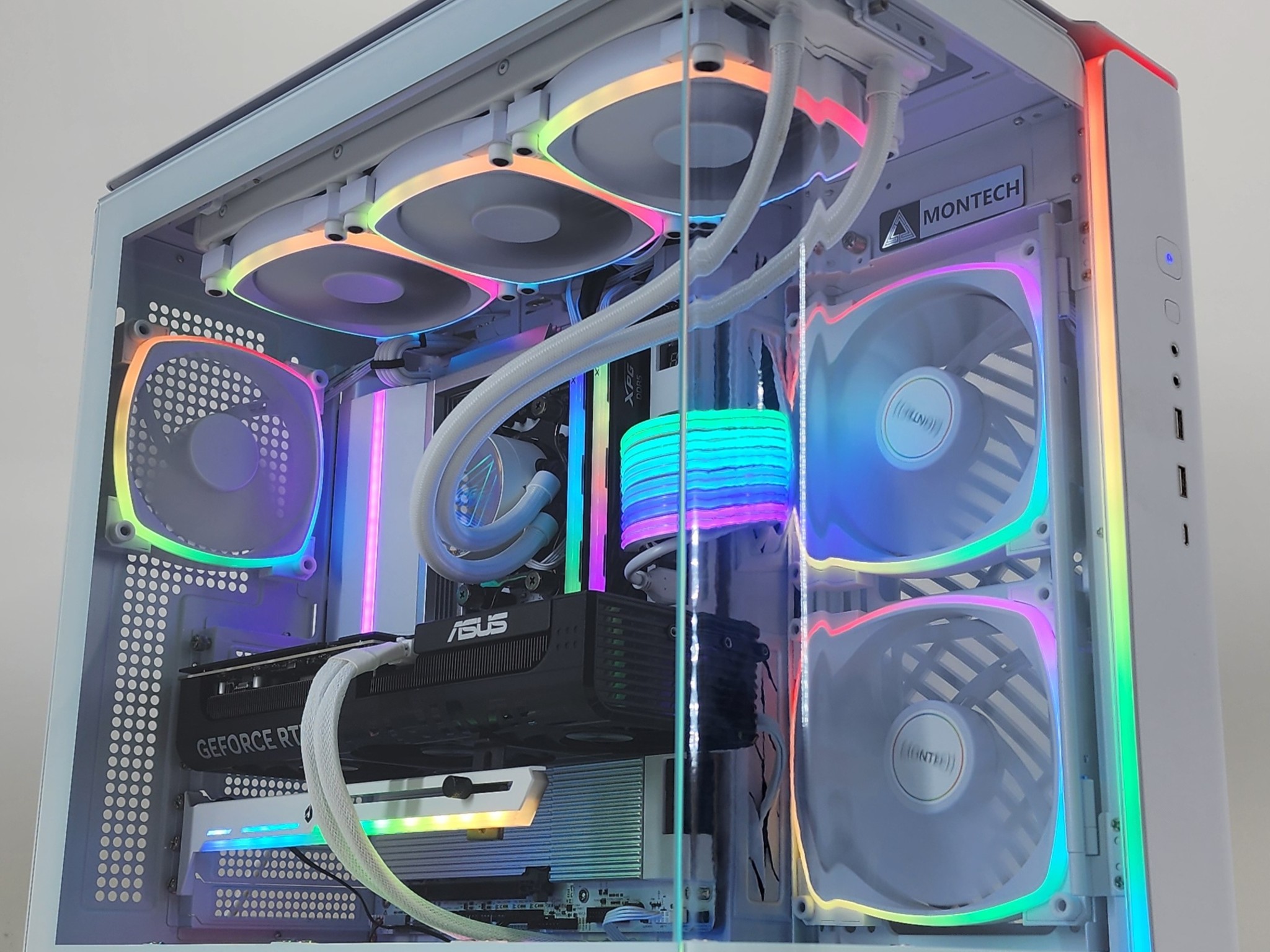 Gaming PC Ryzen 7 9700X 32GB RAM 2TB SSD RTX 5070 12GB Windows 11 Computer