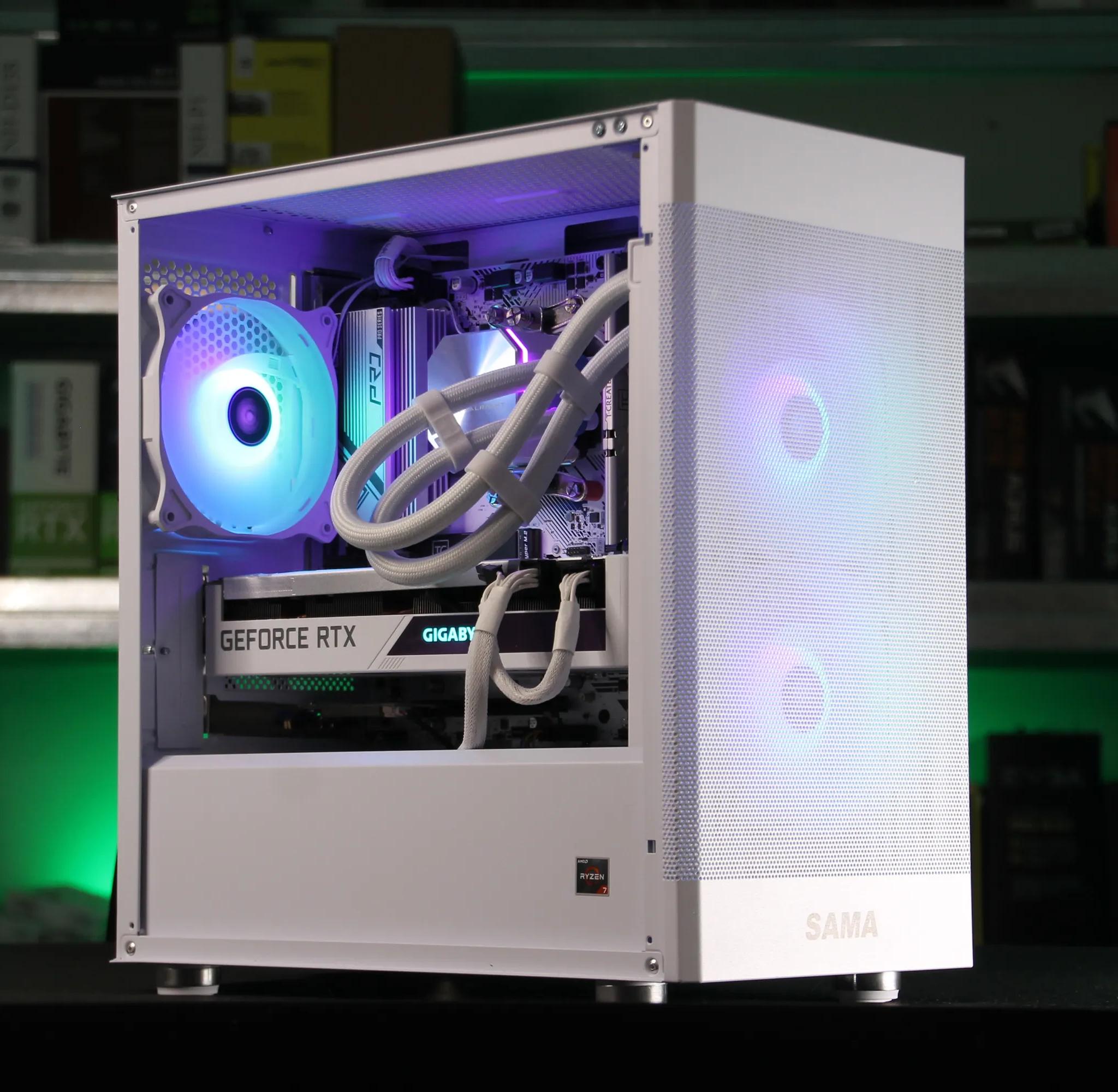 𝙄𝘾𝙀𝙀 // Ryzen 7 3700X, RTX 3070 // Mid-range Gaming PC