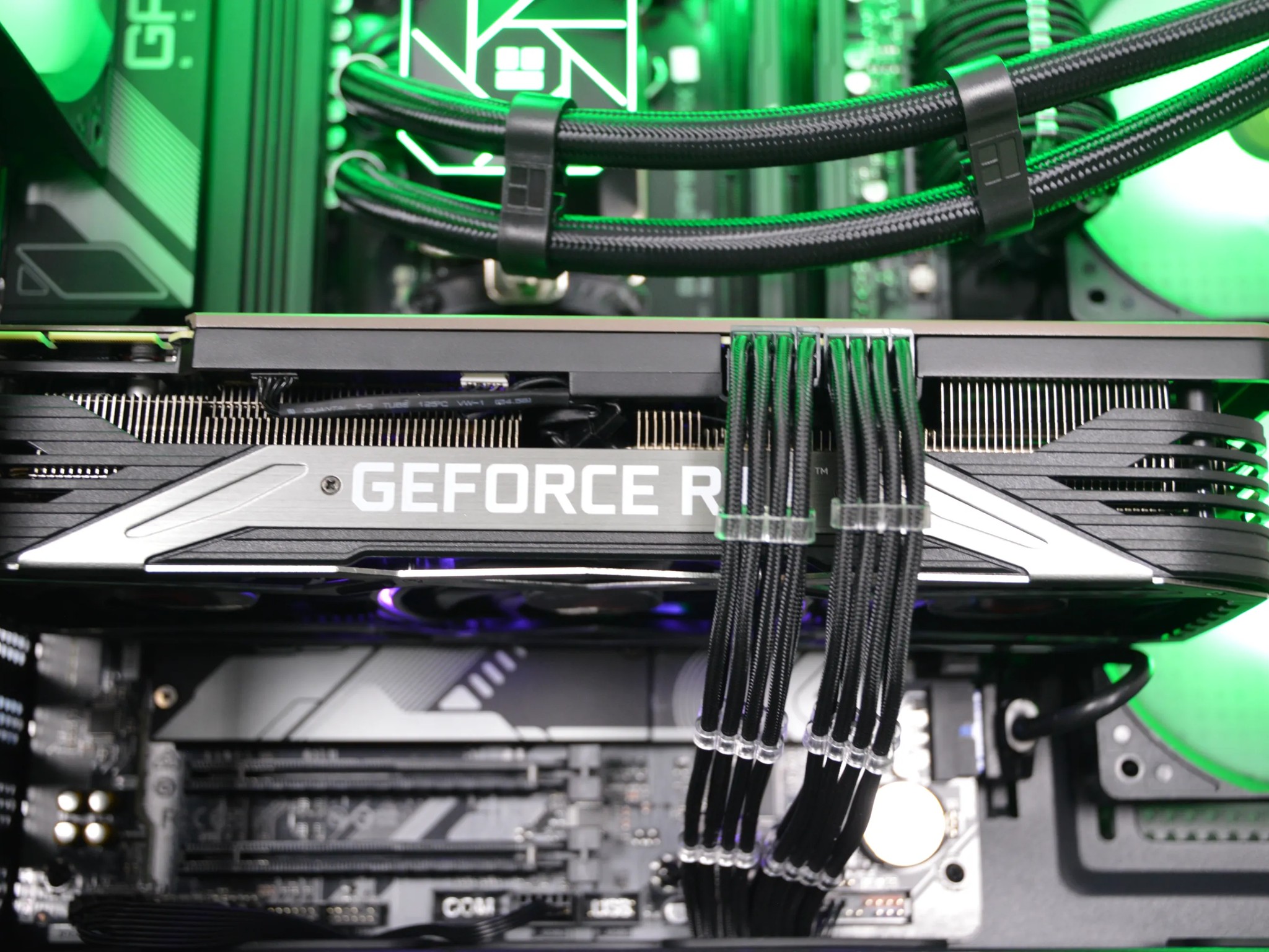 🟢EXTREME🟢| RTX 3090 24GB | RYZEN 9 7900X3D | 32 GB DDR5 RAM | 2TB GEN 4 NVME SSD | Team Green PC |