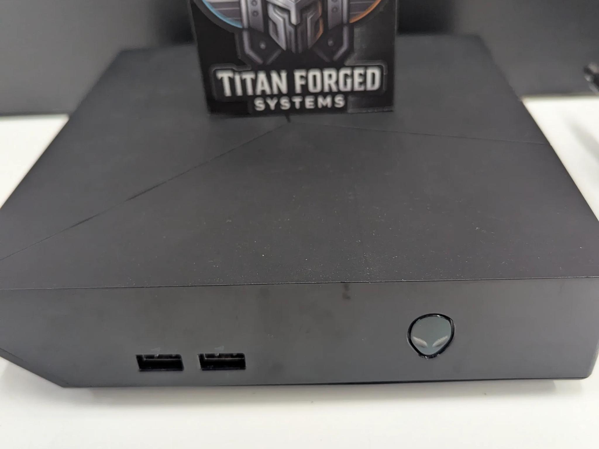 👾 Compact Alienware Desktop | Windows 8 Activated | Includes Keyboard & Power Supply