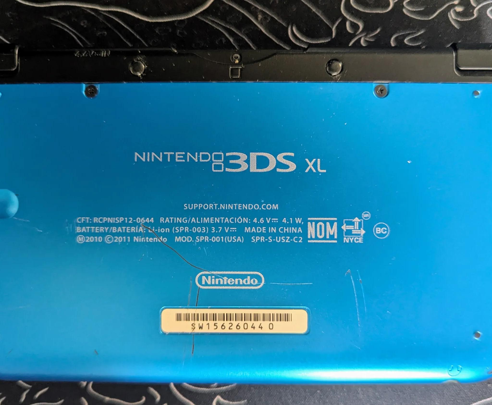 Blue Nintendo 3DS XL