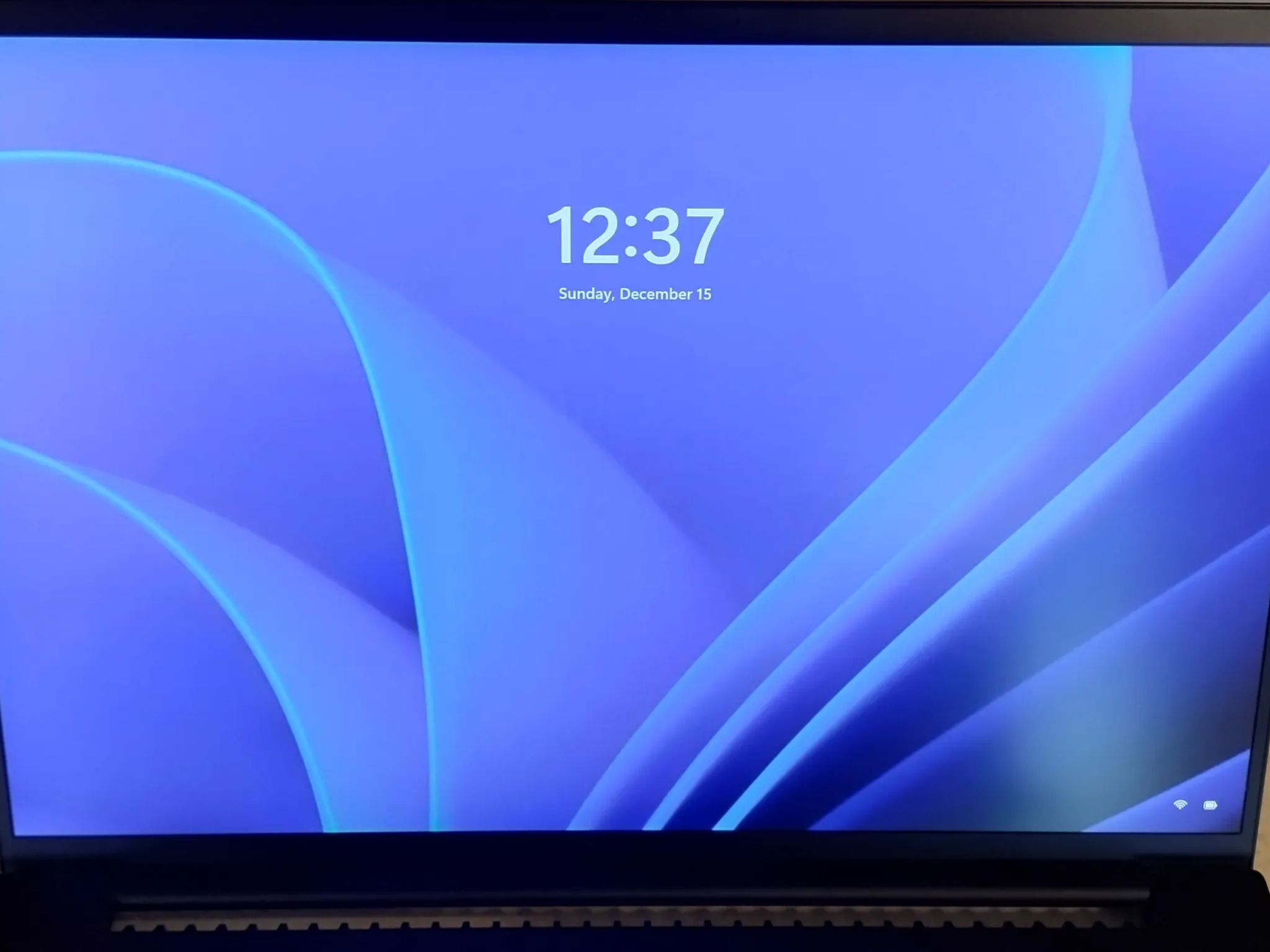 Razer Blade 18 240Hz QHD+ i9-13950HX 16GB RAM 1TB SSD RTX 4060
