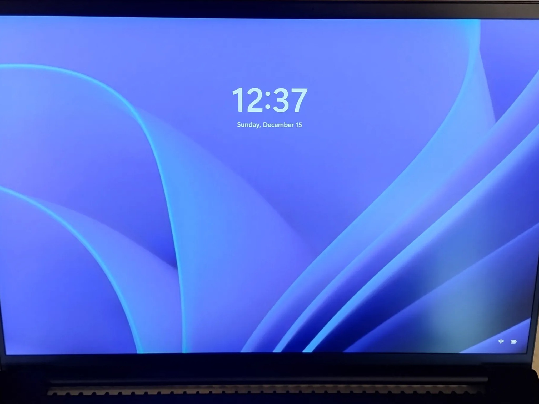 Razer Blade 18 240Hz QHD+ i9-13950HX 16GB RAM 1TB SSD RTX 4060
