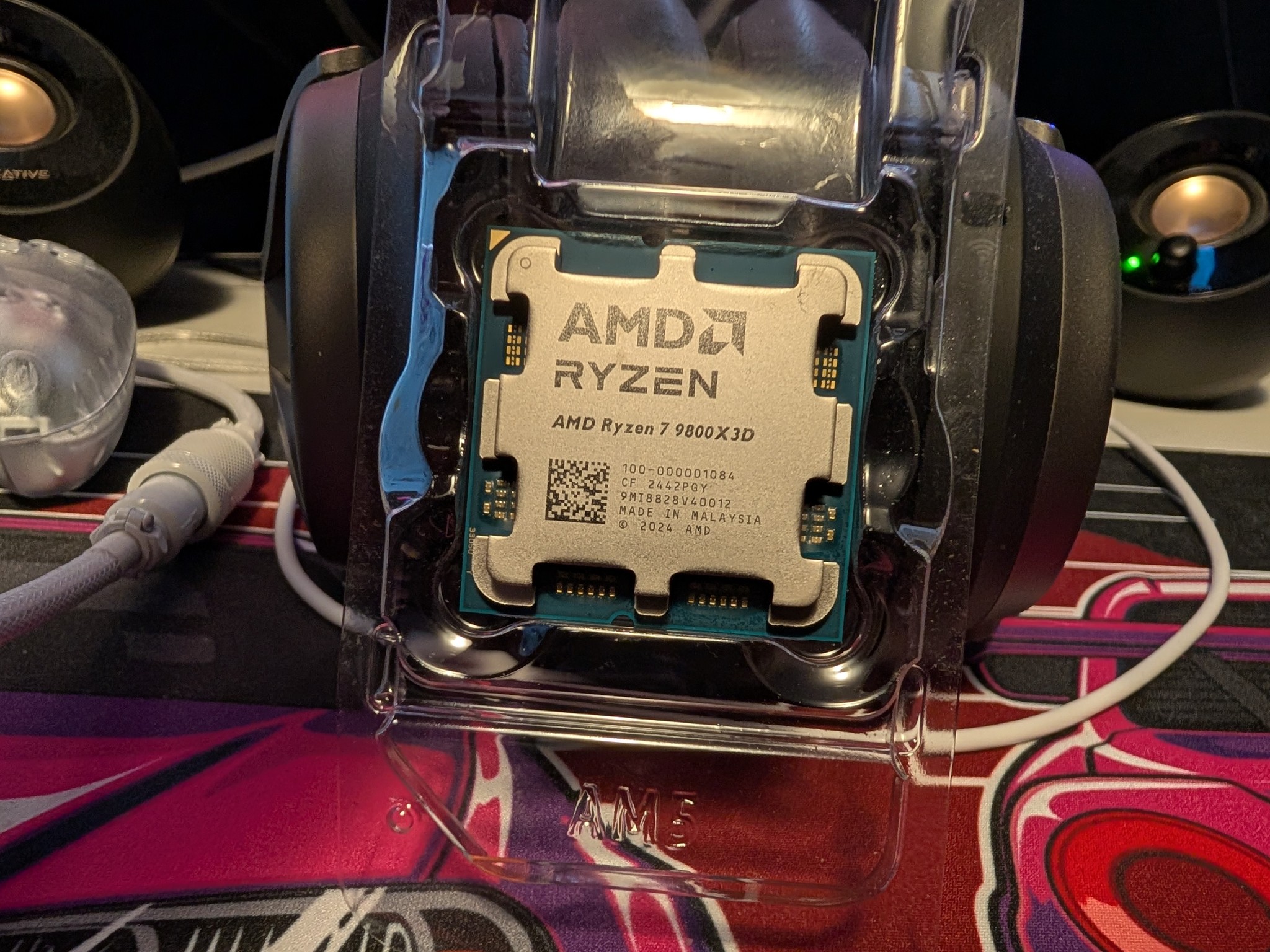 AMD Ryzen 7 9800X3D