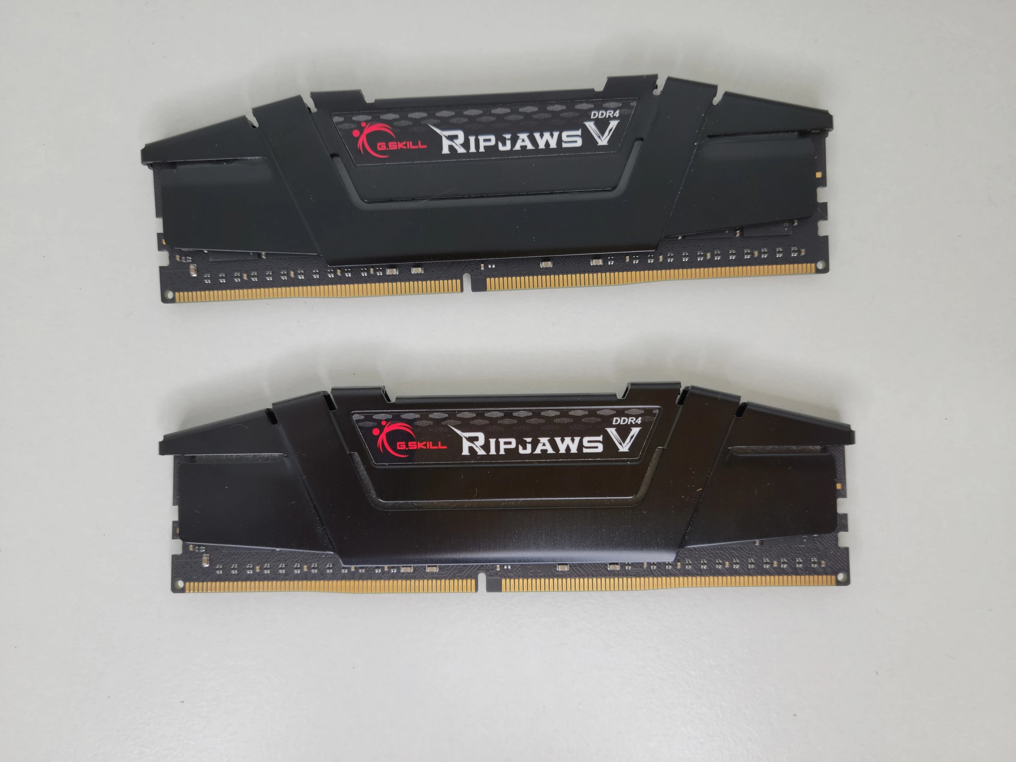 G.Skill Ripjaws V 32GB (2 x 16GB) DDR4-3200 CL16