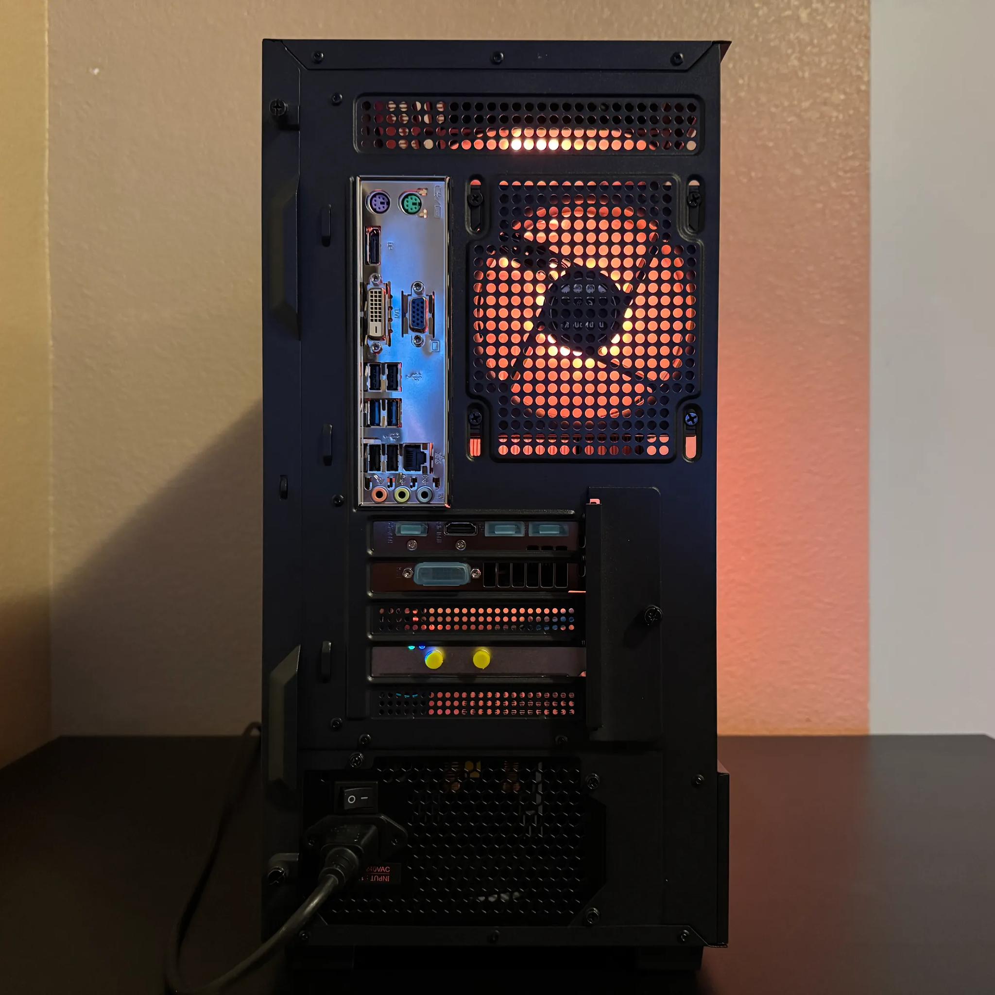 Intel i7 | RX 580 8GB | 500GB SSD | 16GB RAM | WiFi & Bluetooth