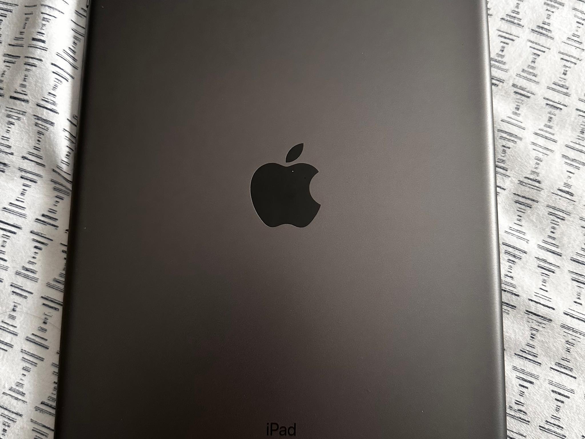 iPad 7th Gen 128GB 