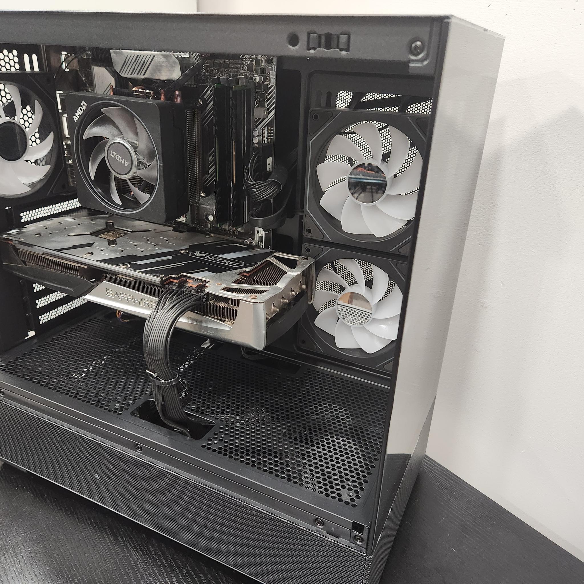 THE RED MONSTER X: Budget gaming pc!!!