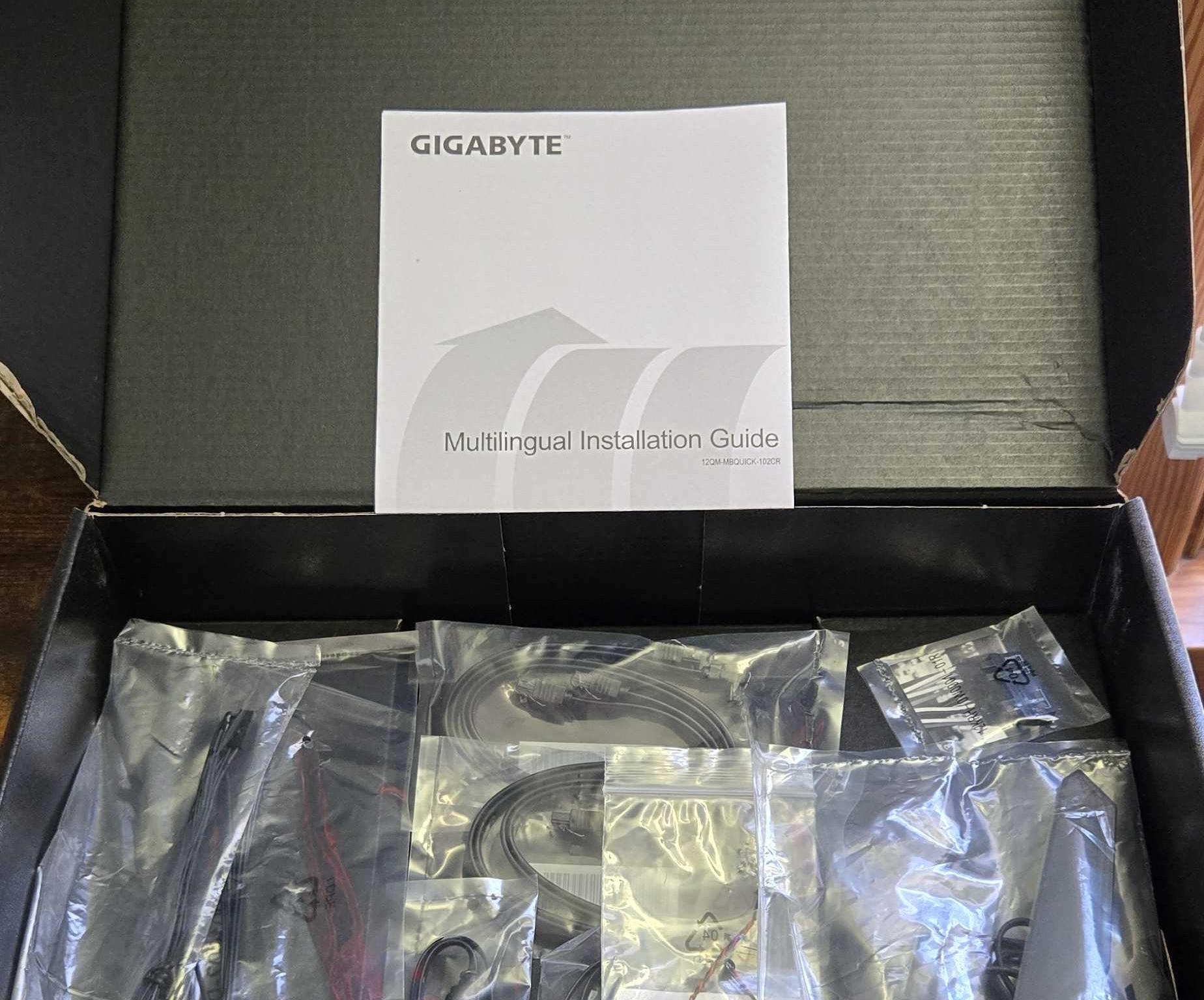 GIGABYTE Z490 AORUS MASTER - Image 4