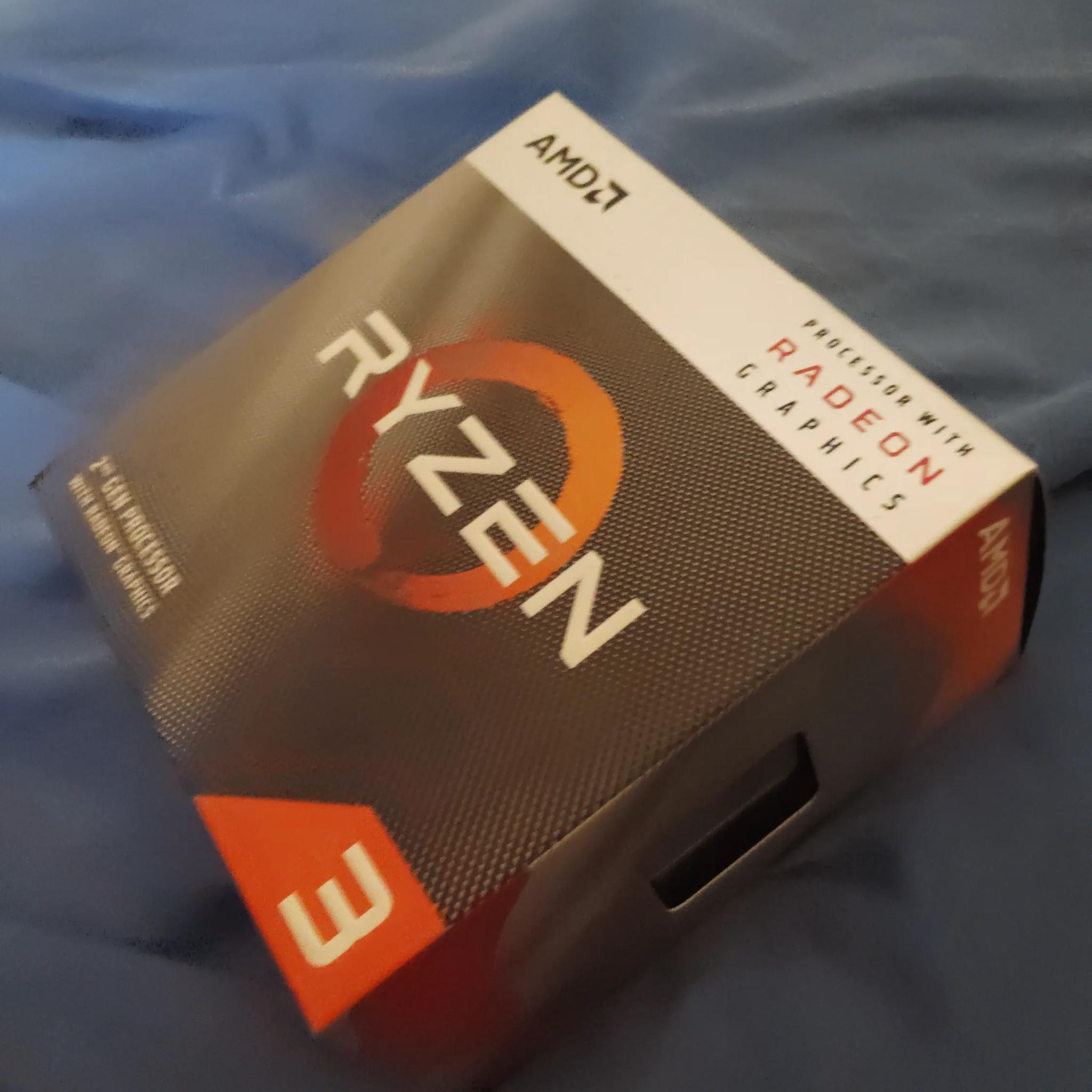 Ryzen 3 3200G CPU + Fan (Complete in Box!)