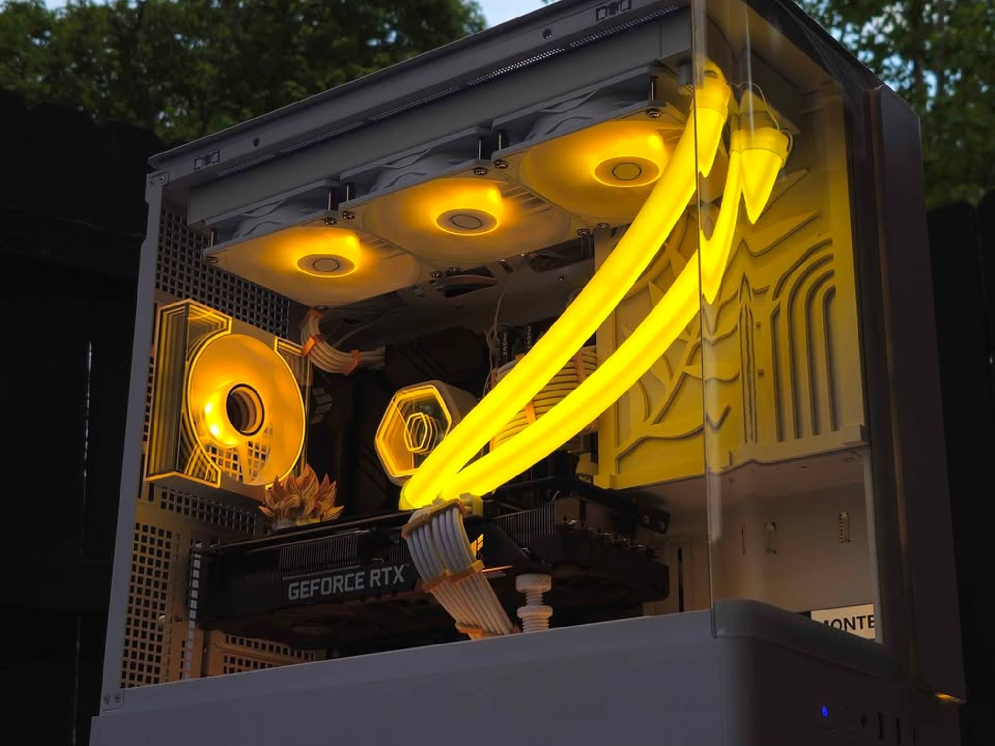 ⚜️White/Gold Custom Gaming PC • RTX 3070 Ti, Intel i7, 16GB RAM, 1TB SSD • Plug n' Play