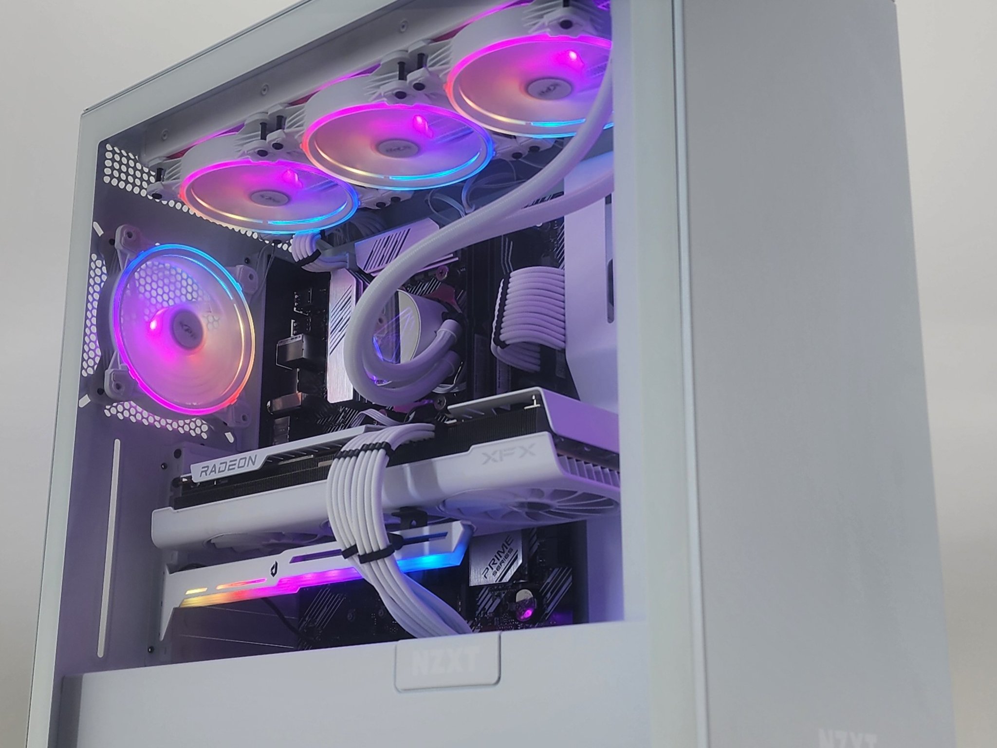 Gaming PC Ryzen 7 5700X 16GB RAM 1TB SSD RX 7800 XT 16GB Windows 11 Computer