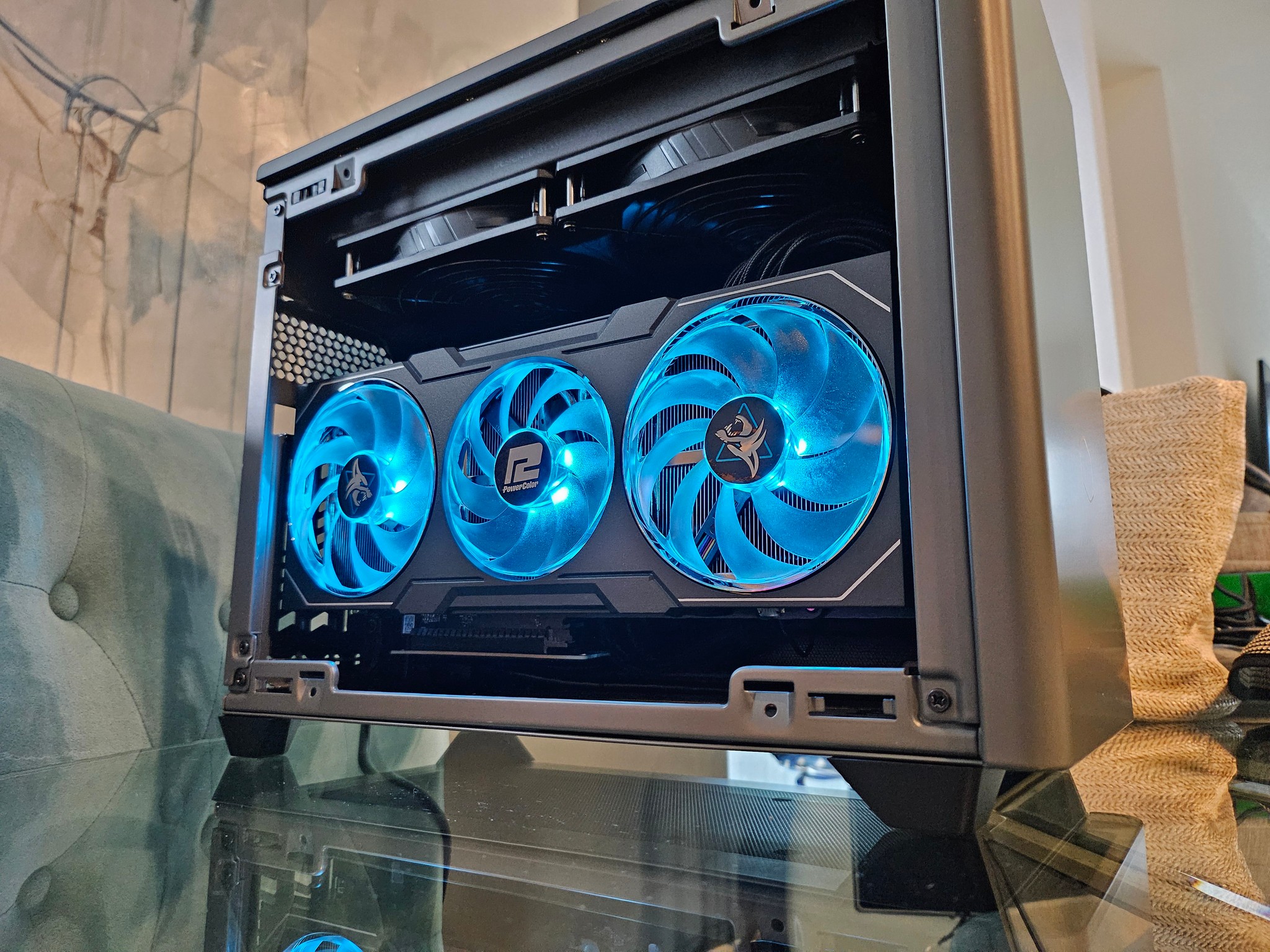 AMD RX 7900 XTX 24gb Hellhound GPU