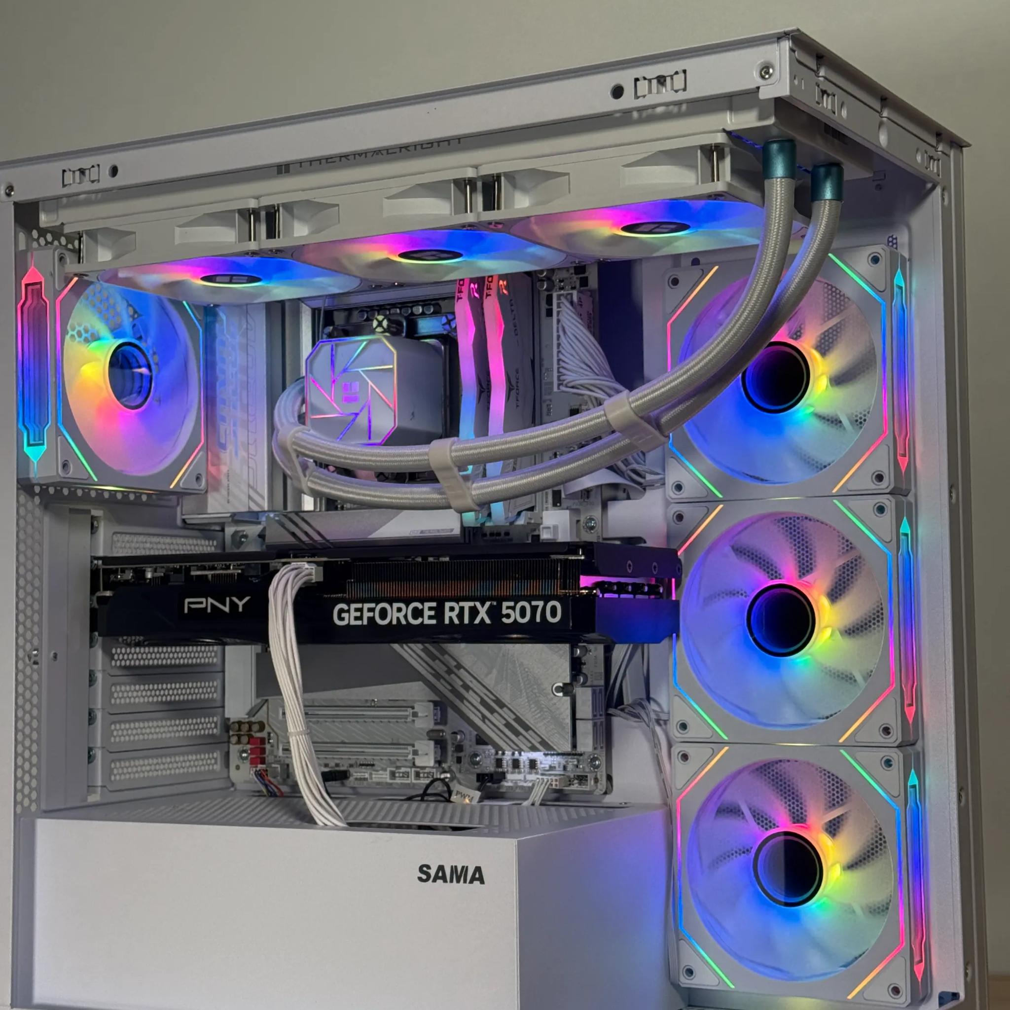 RTX 5070 Intel Core Ultra 7 265k Gaming PC