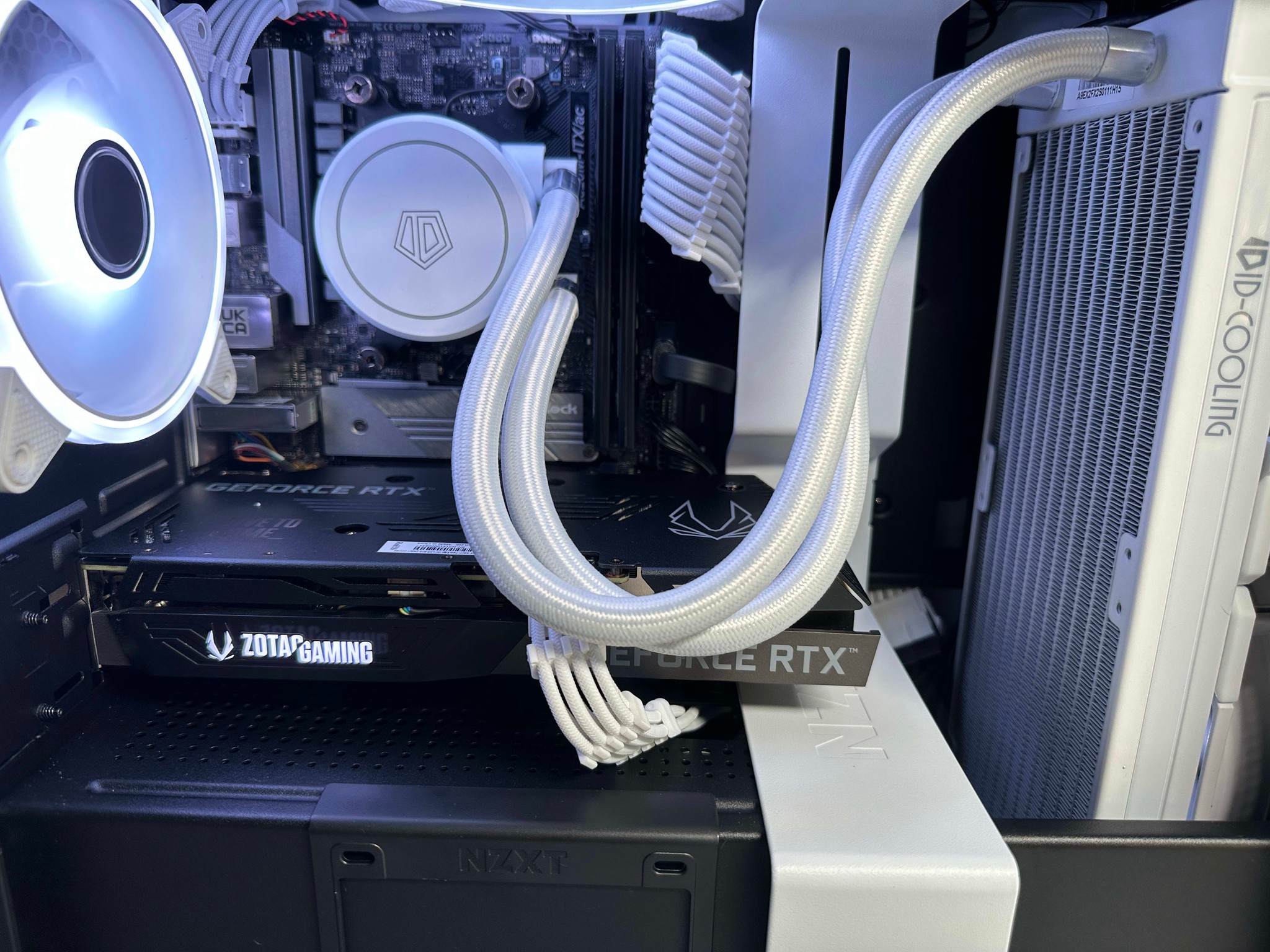 ~Shoebox~ (RTX 3060 Ti | Ryzen 5 5600 | 16gb RAM | ITX)