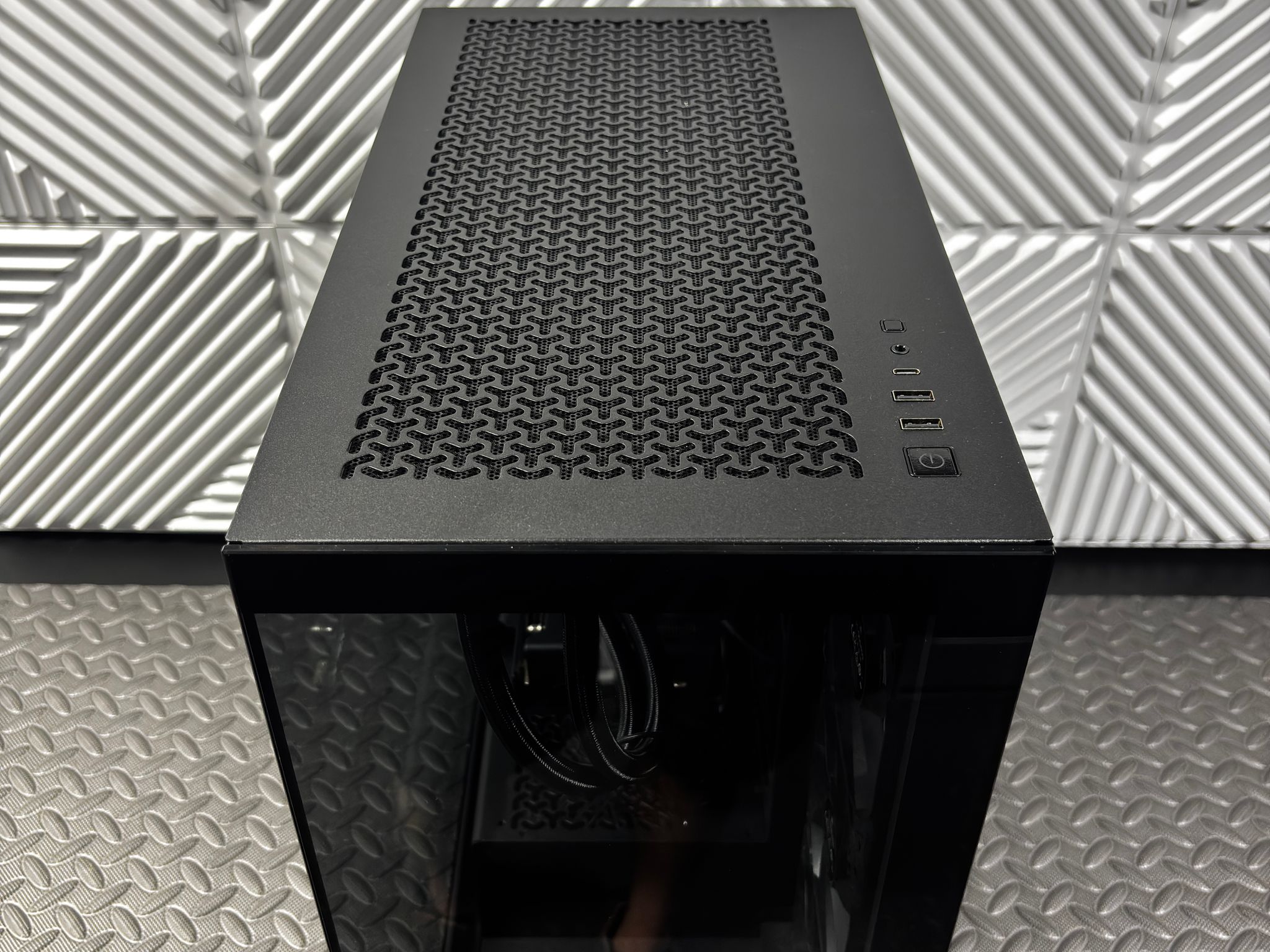 Corsair RGB Gaming PC | RX 6600 8GB | Ryzen 3 3100 | 16GB RAM | 1TB NVMe SSD | WiFi