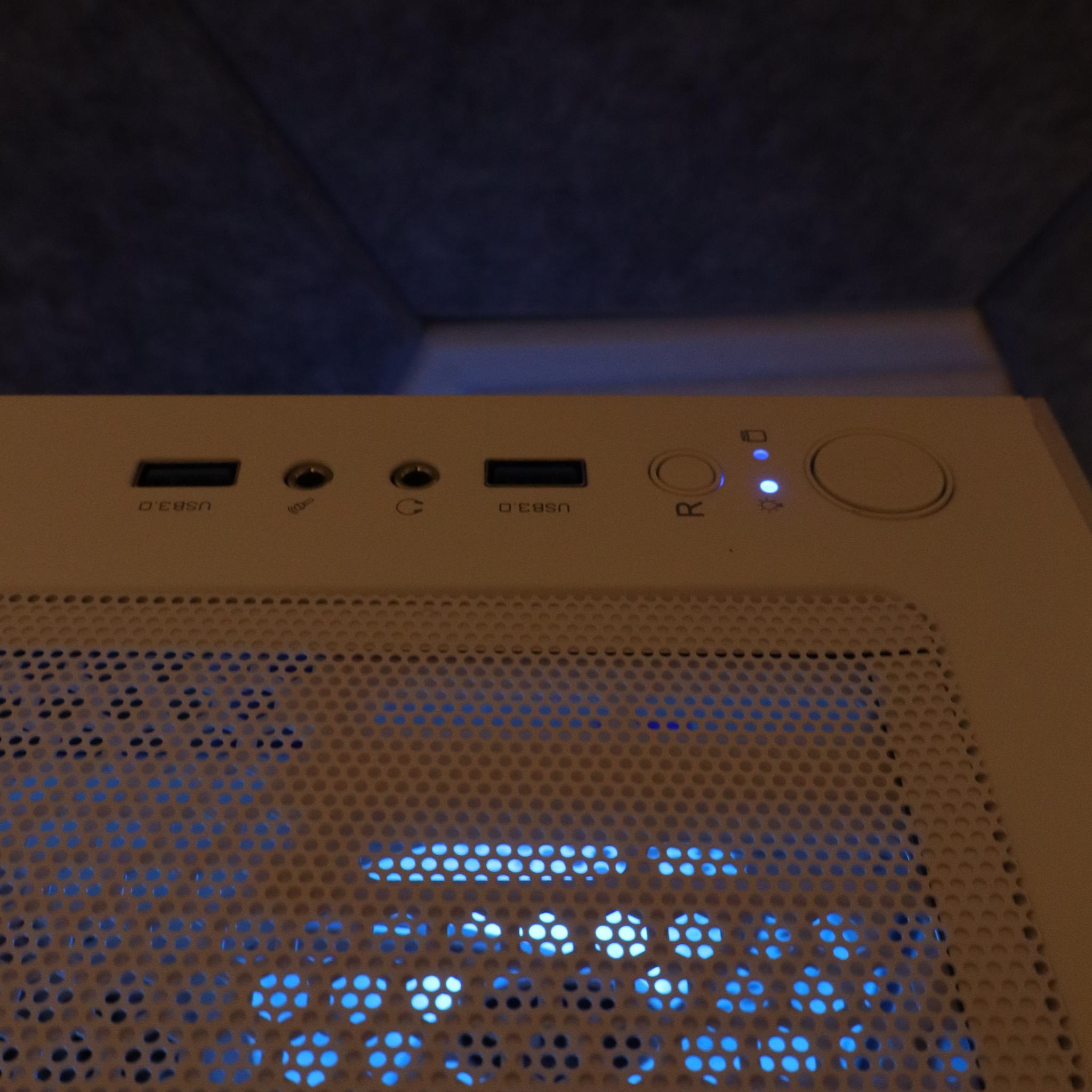Gaming PC | RTX 3070 8gb | Ryzen 5 | 16gb 3200mhz ram | 1 TB storage | Windows 11 Wifi & Bluetooth