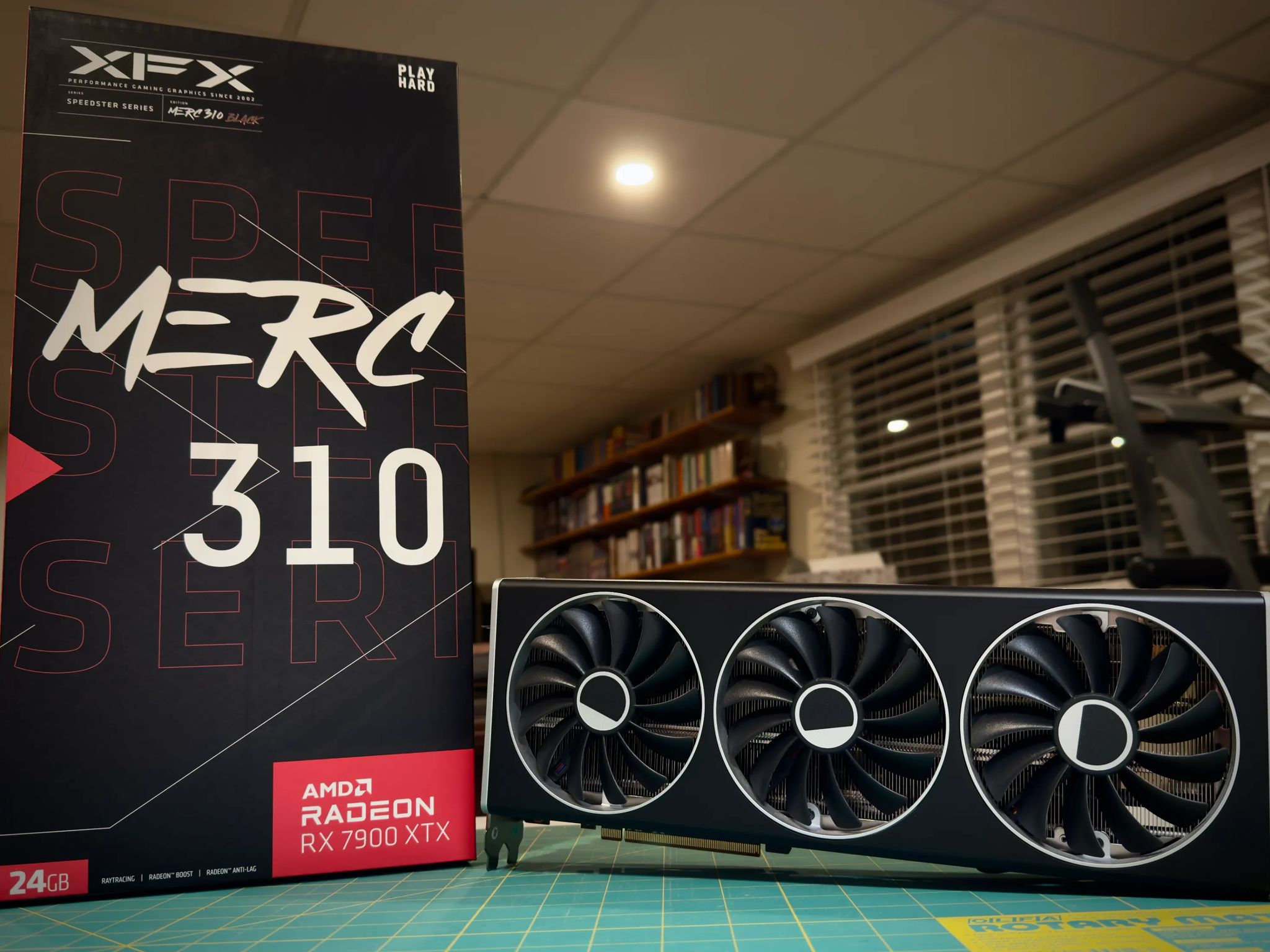 XFX - Speedster MERC310 Radeon RX 7900XTX 24GB VRAM - Black