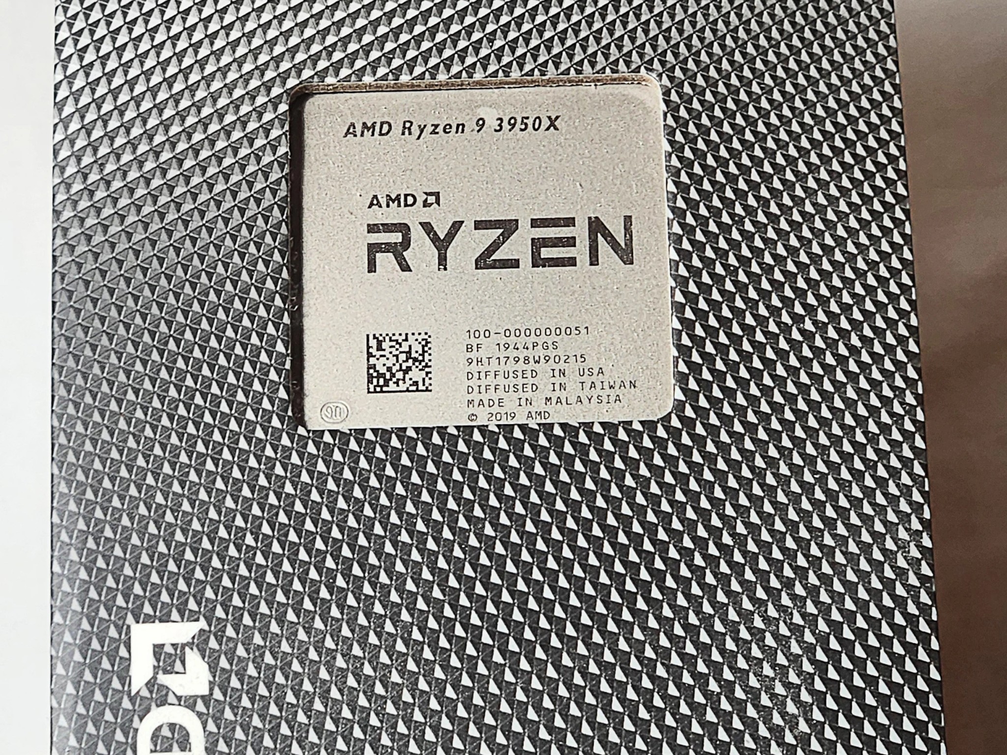 AMD Ryzen 9 3950x 16Core 32 Thread CPU