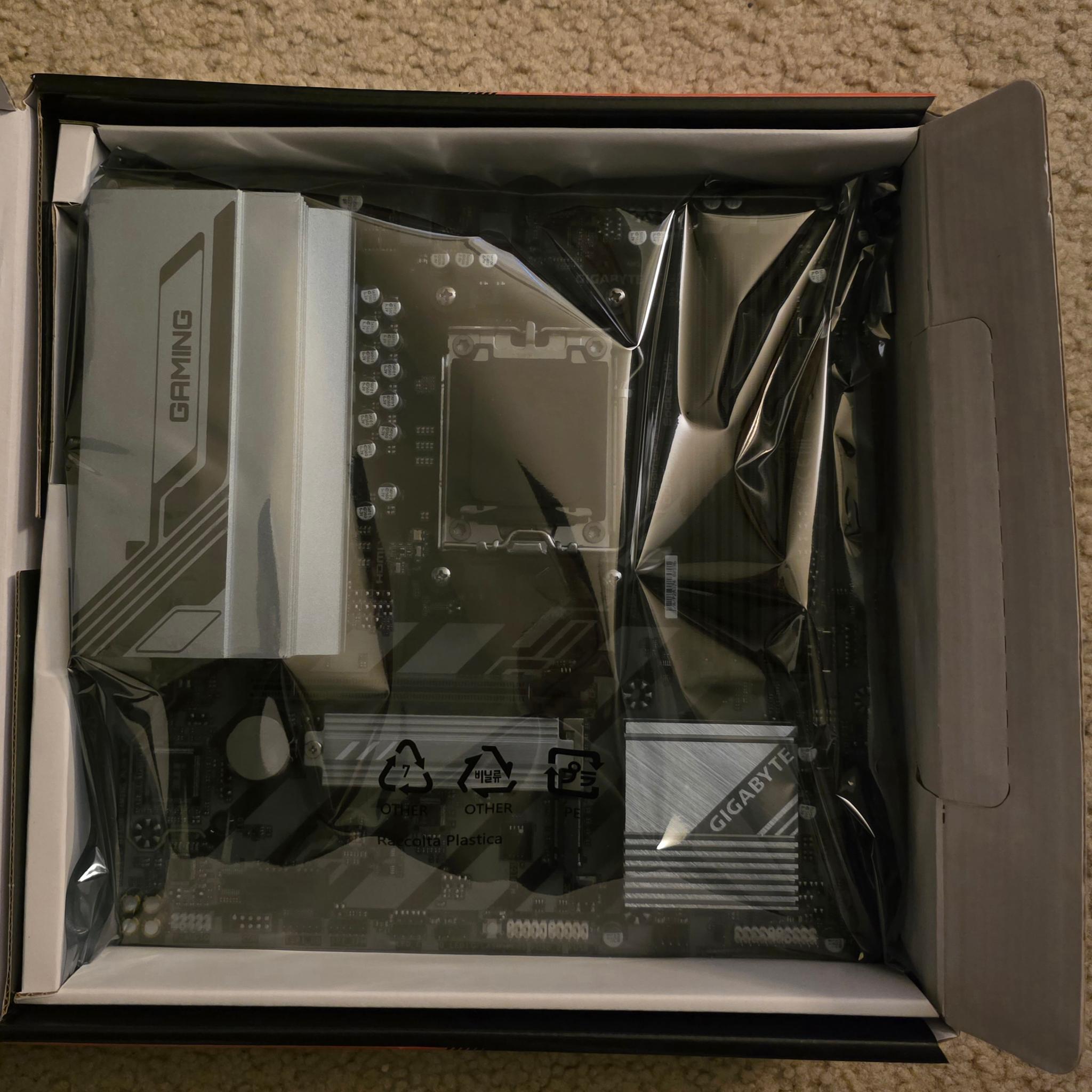GIGABYTE B650M GAMING PLUS WIFI AM5 mATX Motherboard Brand New In Box