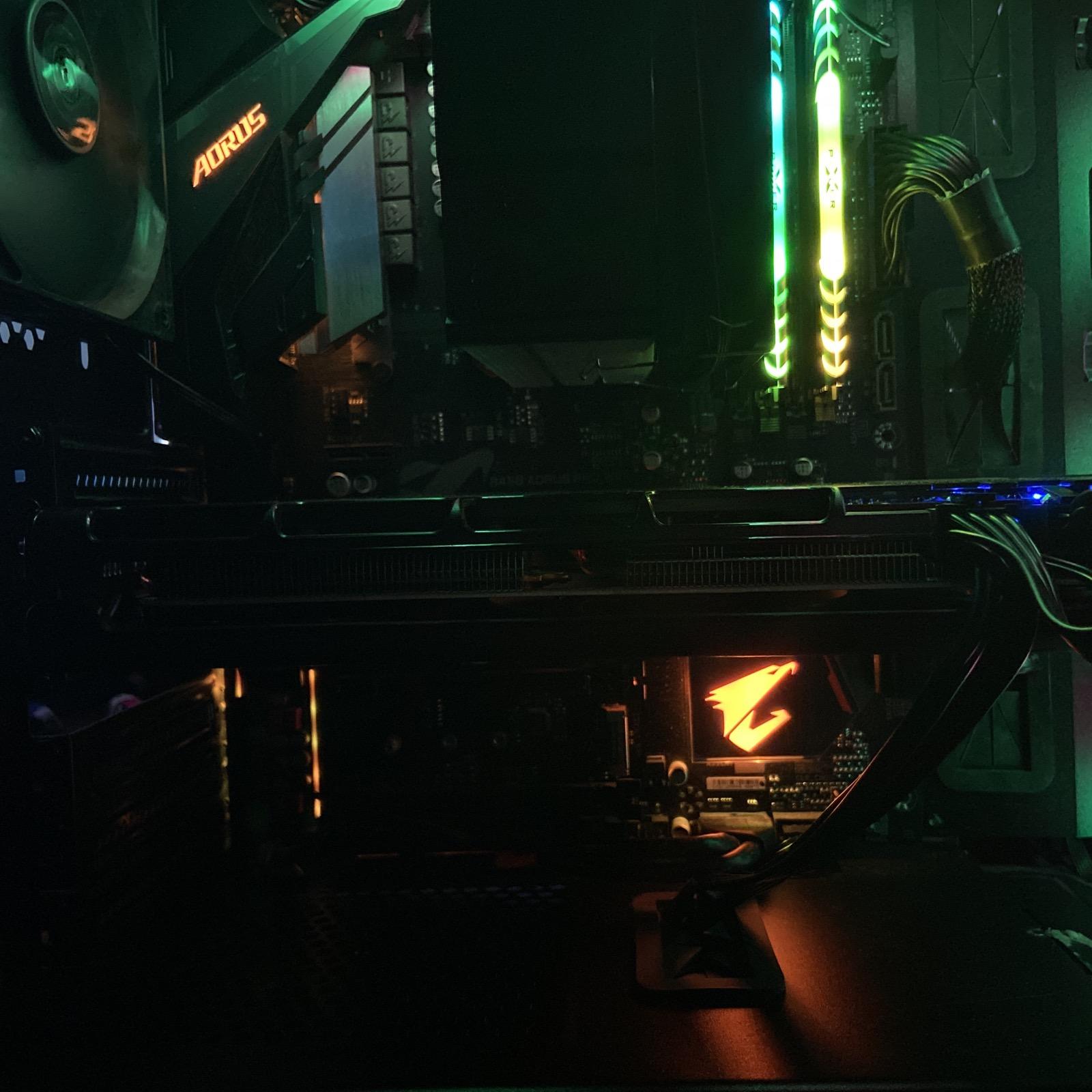 Gaming PC: Ryzen 7 2700x + Radeon Rx 5700xt|16gb Ram + 1tb SSD| B450 Aorus WIFI