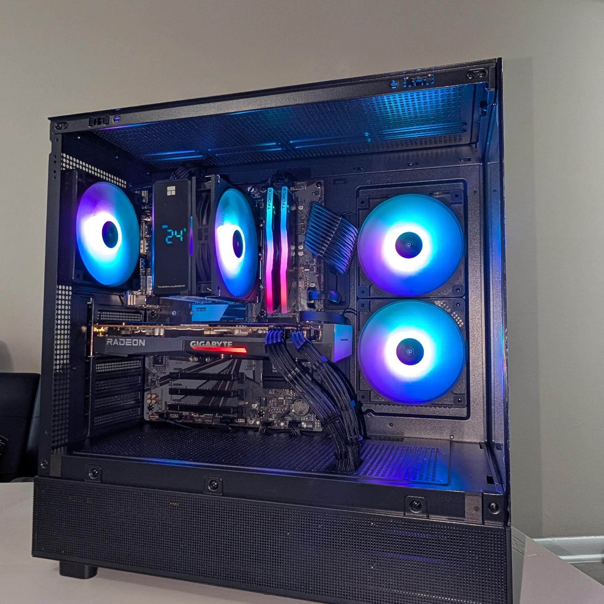 i5 12400f/RX 6700 XT (12gb)
